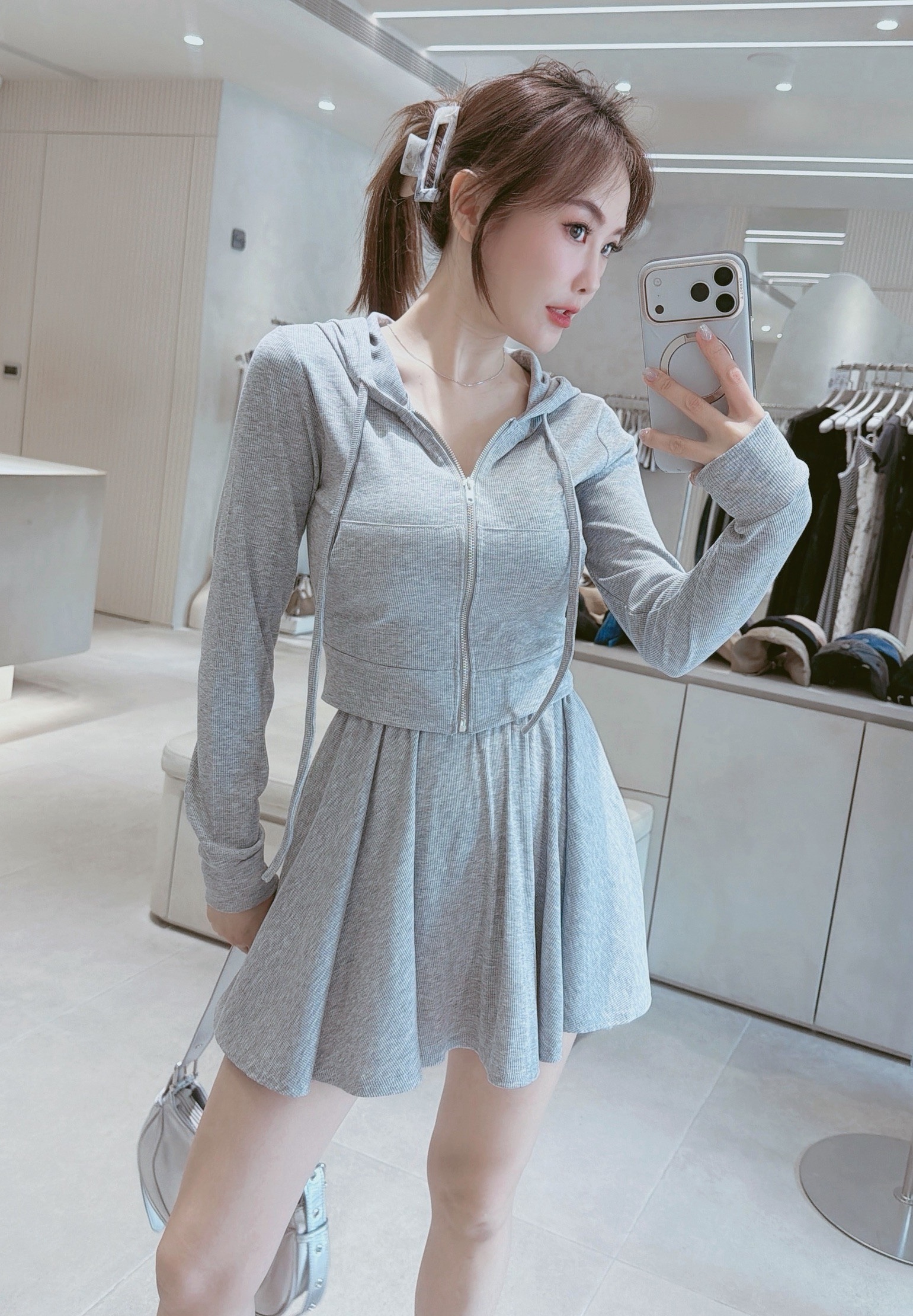 拉鍊短版連帽外套+鬆緊褲裙