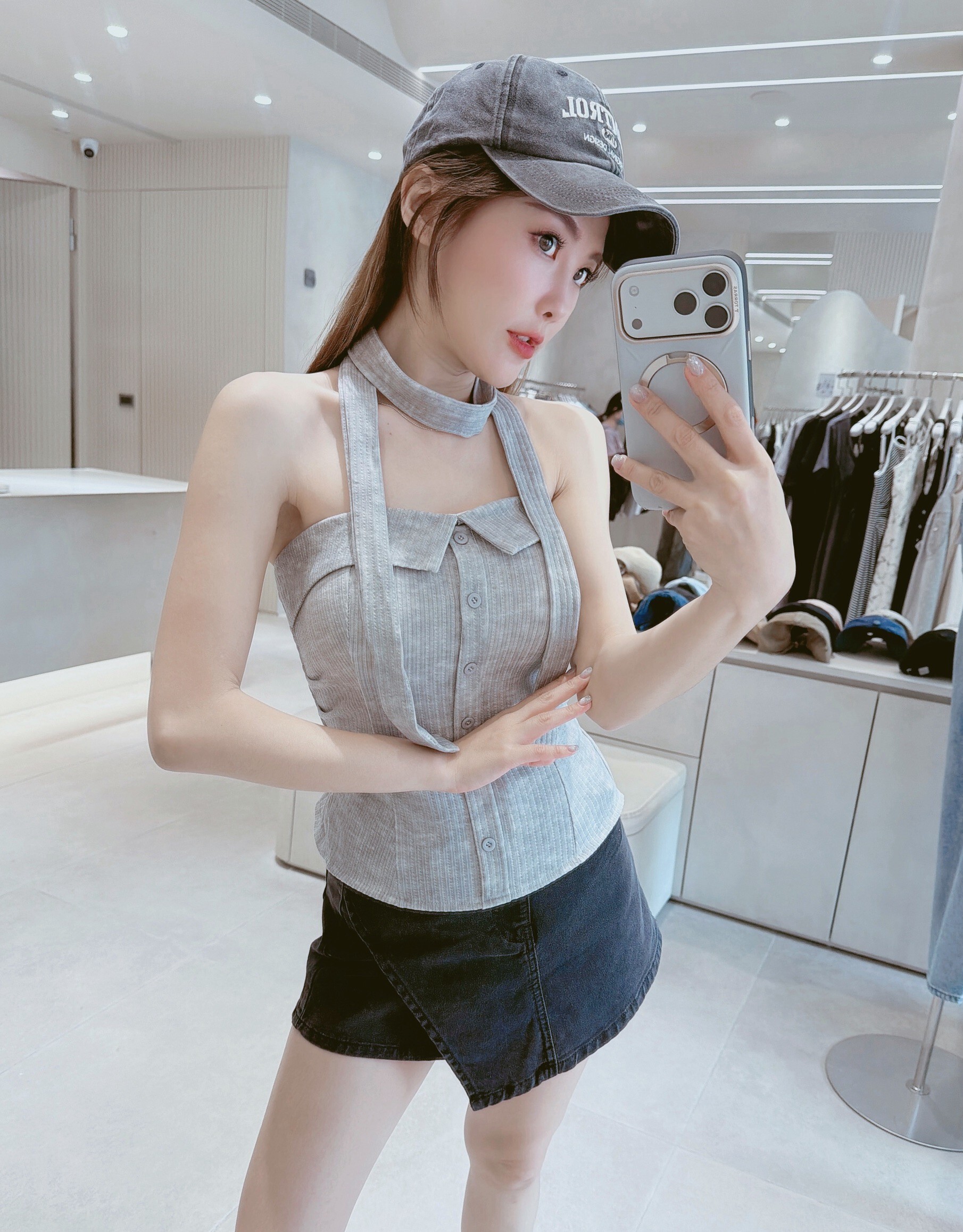 平口扭釦渲染直紋背心+繞脖