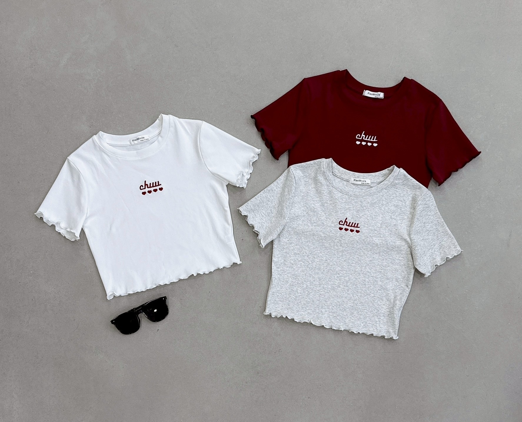 刺繡愛心chuu捲邊短版衣