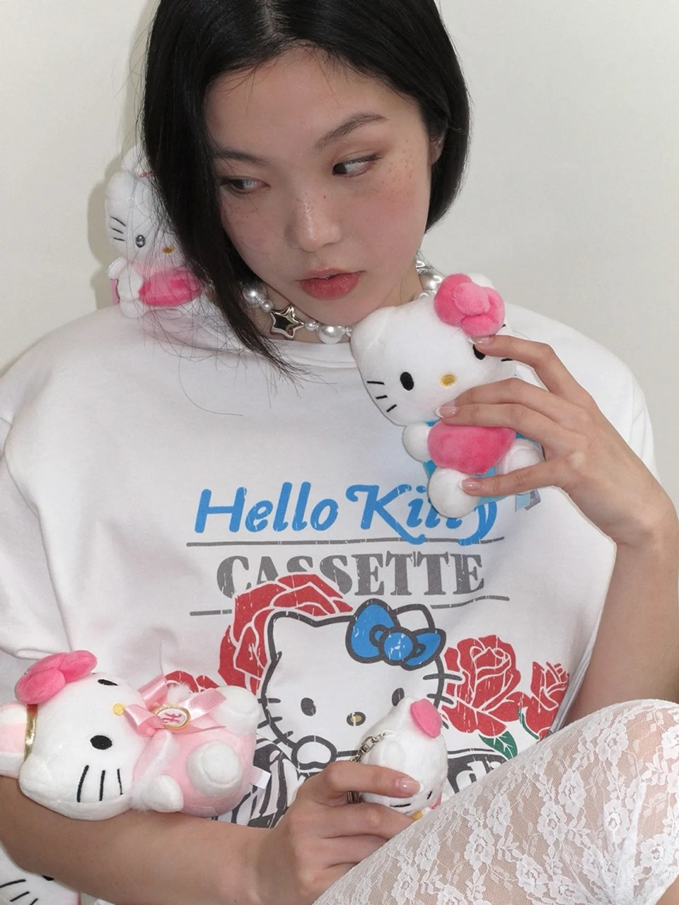 🇰🇷RAIVE X SANRIO HELLO KITTY Rose Graphic T-shirts 三麗鷗 凱蒂貓 短T 短袖 / 預購