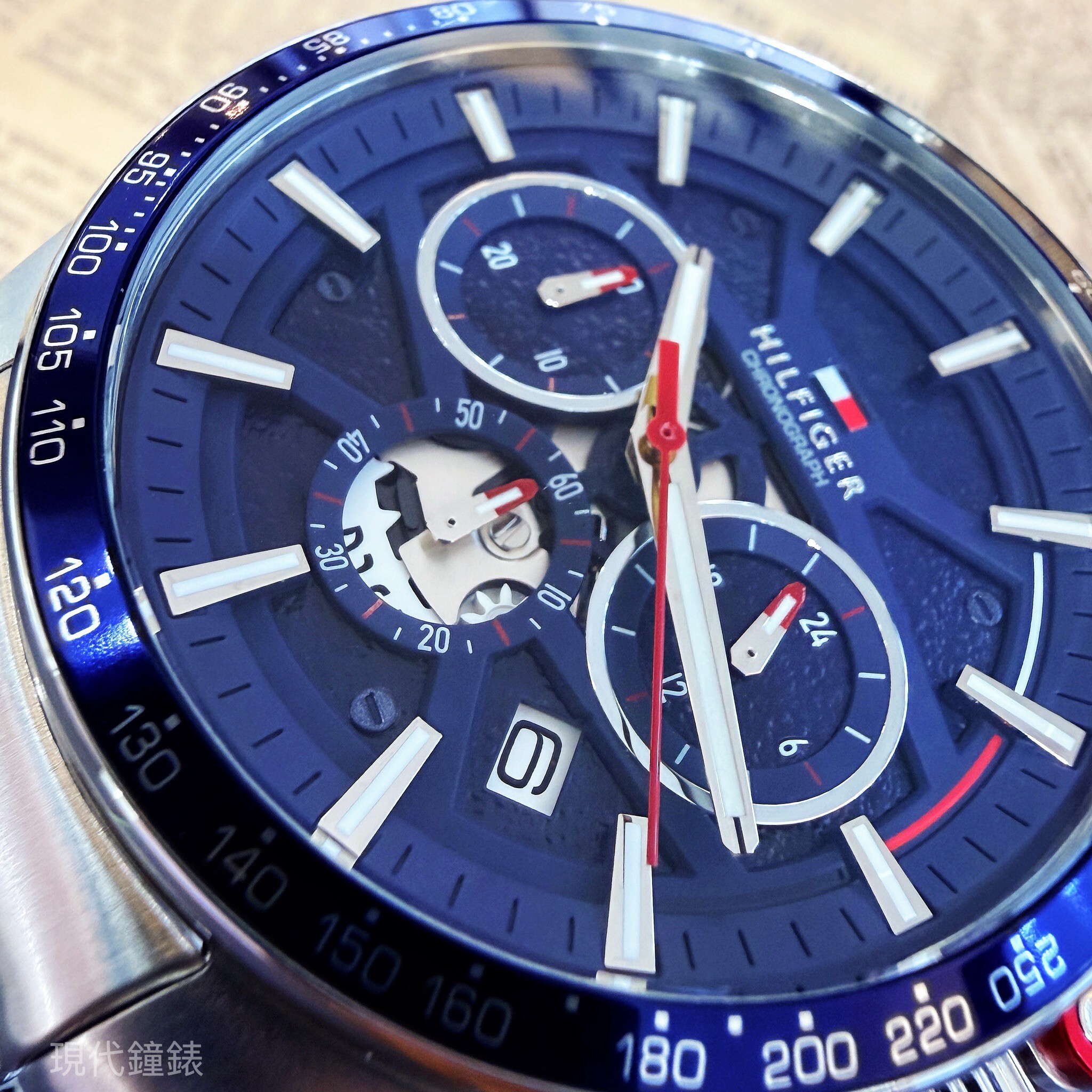 【Tommy Hilfiger】1792261 44mm Modern Watch