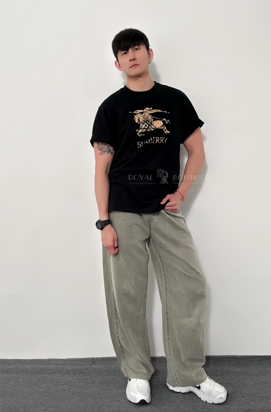 BURBERRY 胸前經典格紋戰馬印花短T