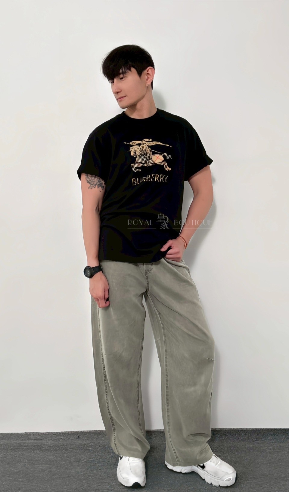 BURBERRY 胸前經典格紋戰馬印花短T