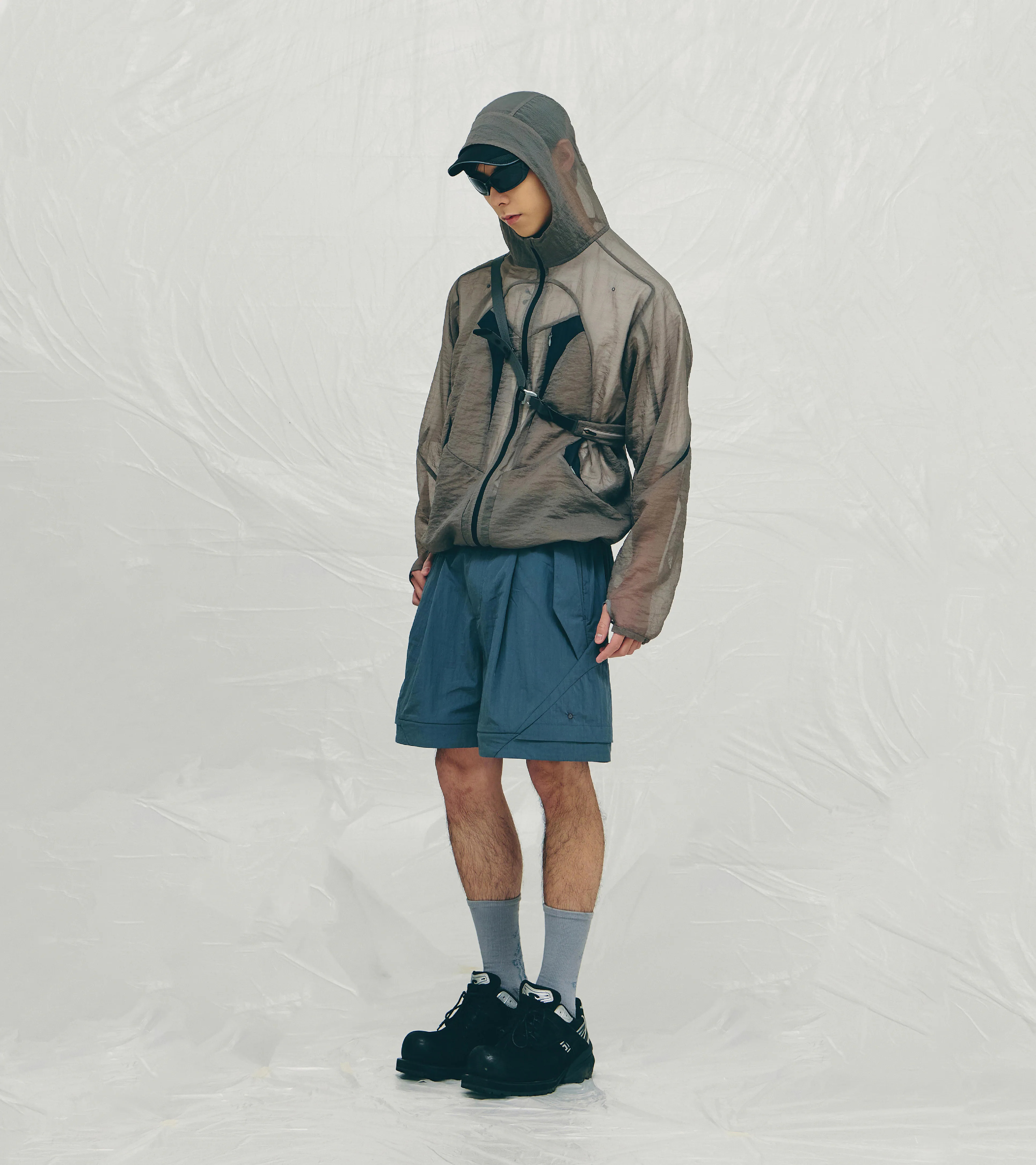 nozzle quiz®｜Mono-flow Windbreaker (Black/Dirt)