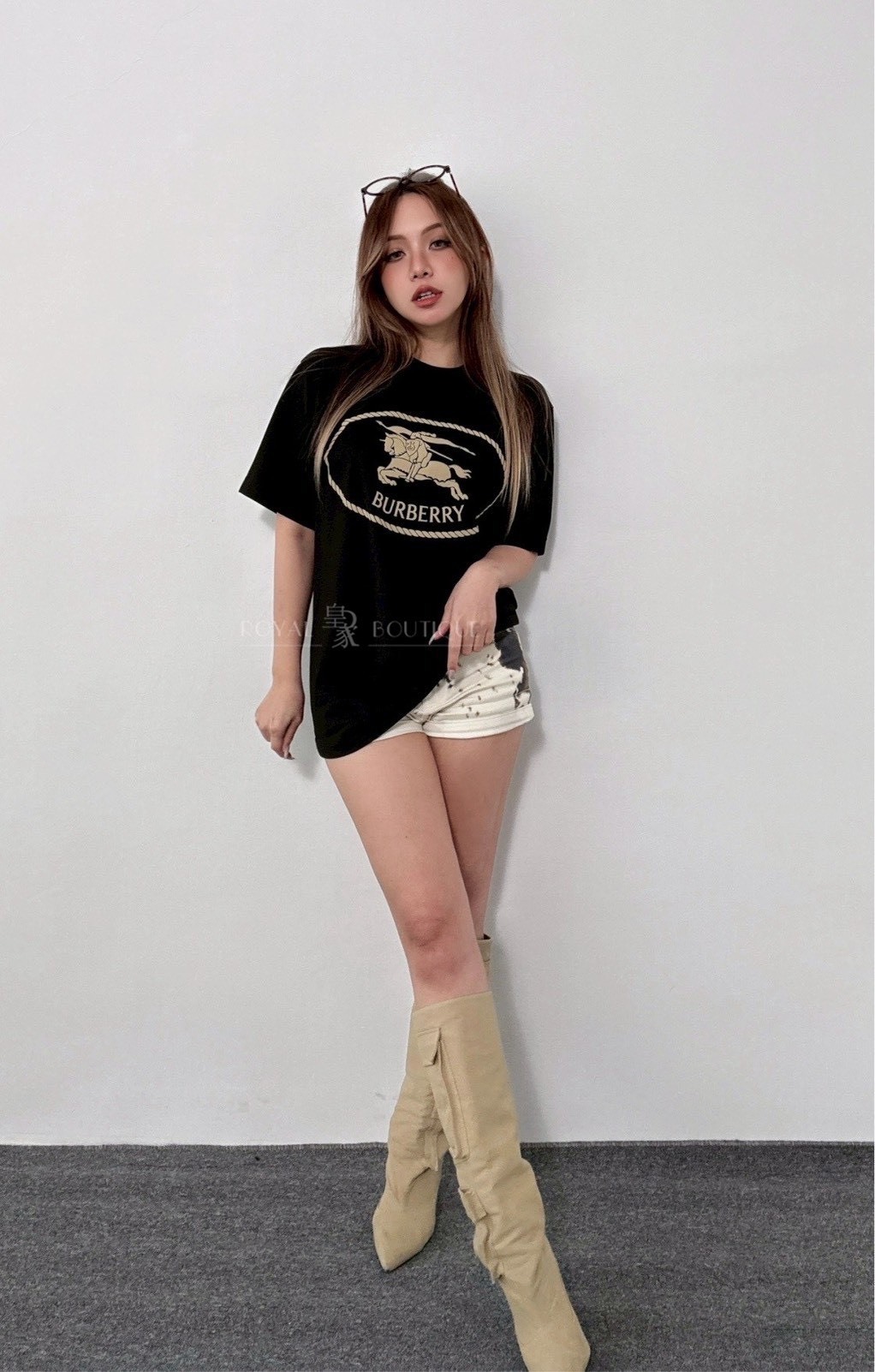 BURBERRY 胸前燙金戰馬短T