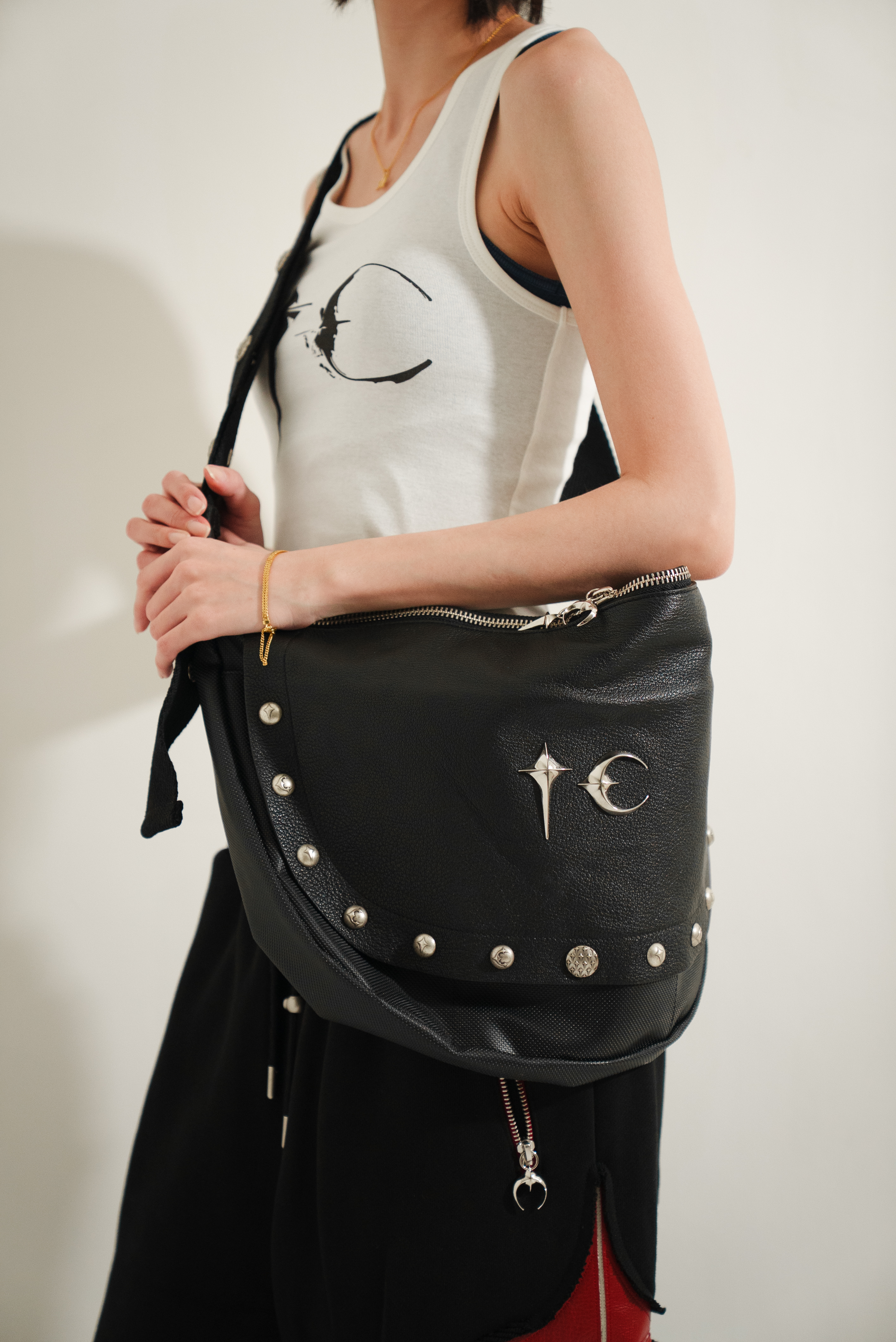 【Focus Store】現貨 Thug Club Goat Skin Dragon Messenger Bag 郵差包