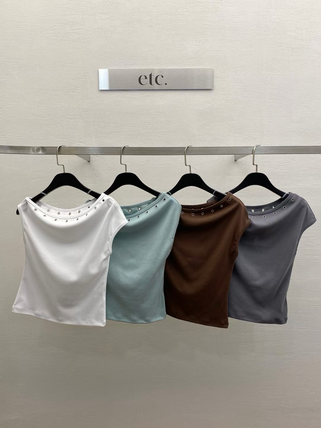 MK6114 鋼圈洞洞領口背心