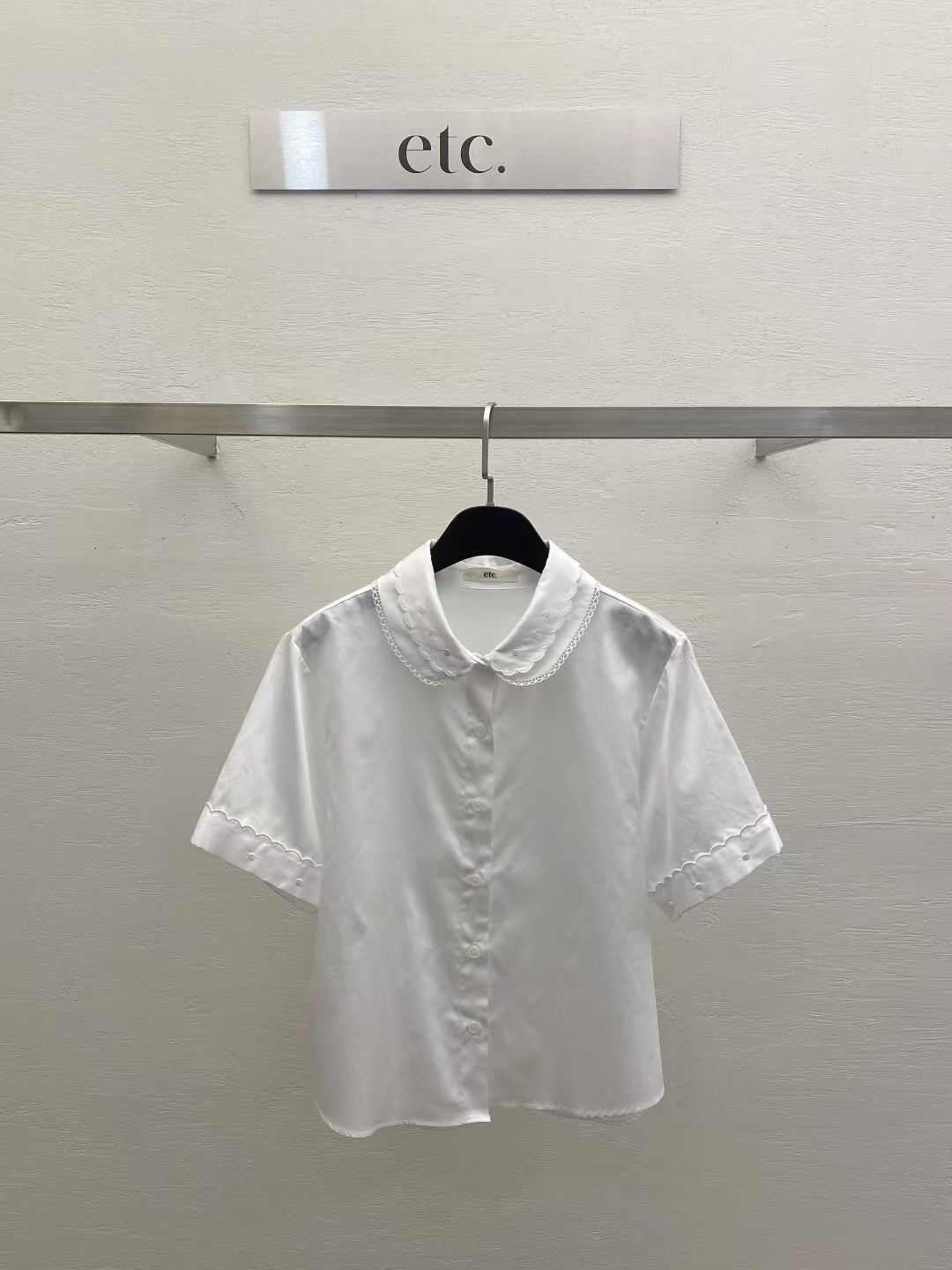 MK6130 精緻短袖白花邊襯衫