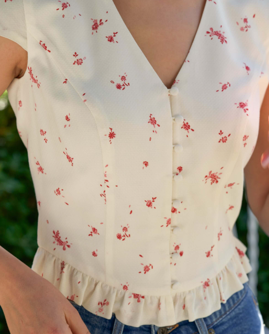 1GL0426-113 [GAALA] Gina Cotton Blouse White Floral (EU)