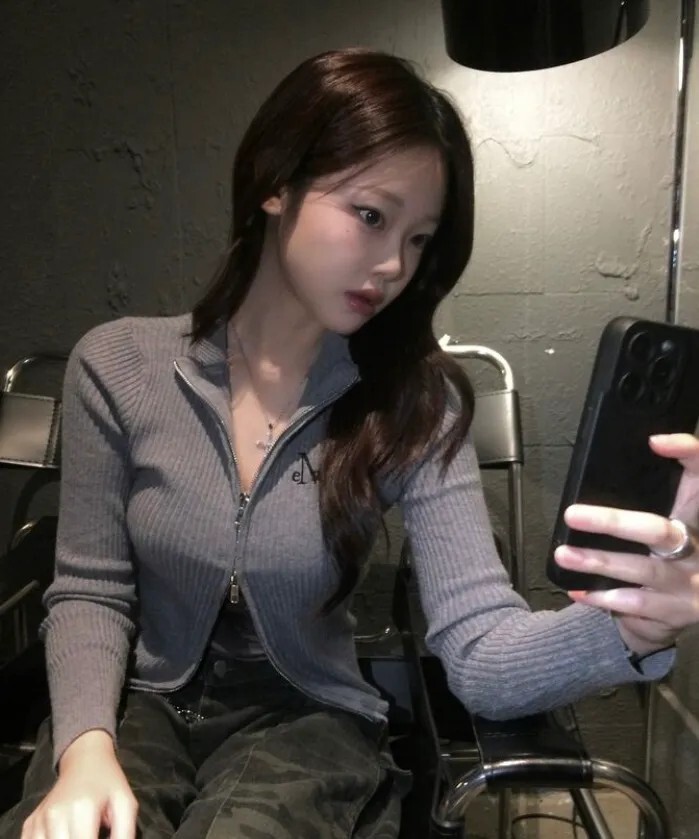 【OWN】Mucent 針織 短版 拉鍊衫 外套 修身 彈性 單一尺寸 百搭 韓系 春夏 女款 黑 灰 米白 卡其 深藍 綠色 天藍 P00000OT