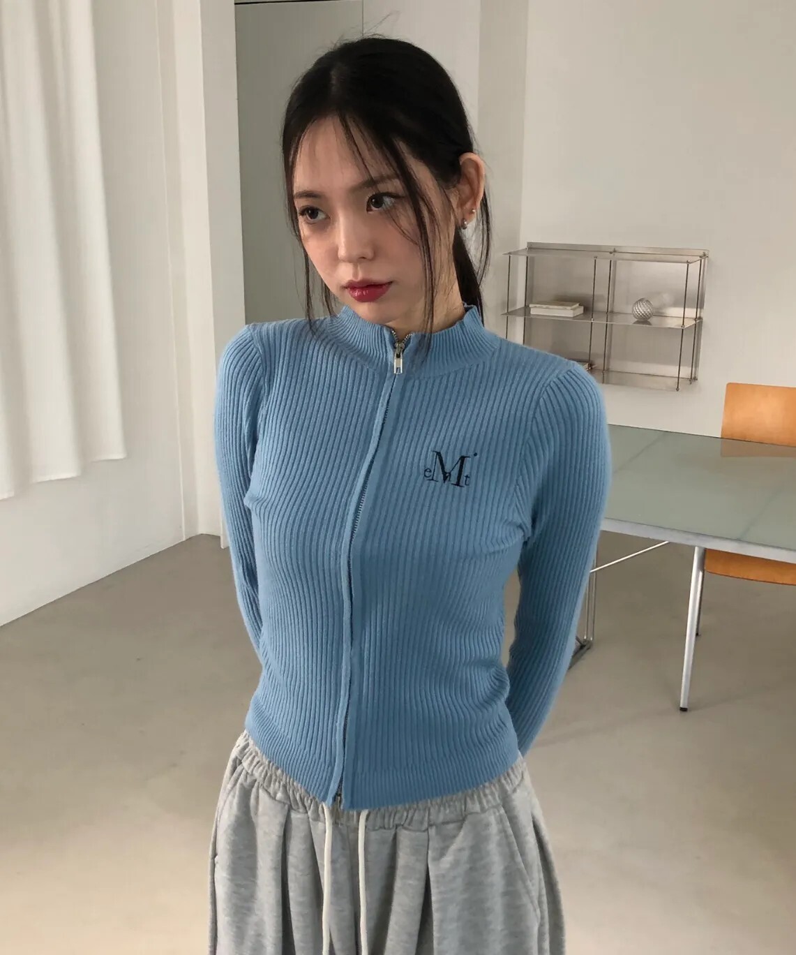 【OWN】Mucent 針織 短版 拉鍊衫 外套 修身 彈性 單一尺寸 百搭 韓系 春夏 女款 黑 灰 米白 卡其 深藍 綠色 天藍 P00000OT