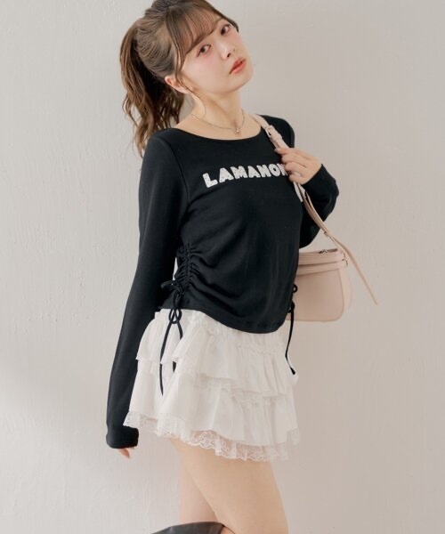 Chico / Low-waist tiered lace mini skirt