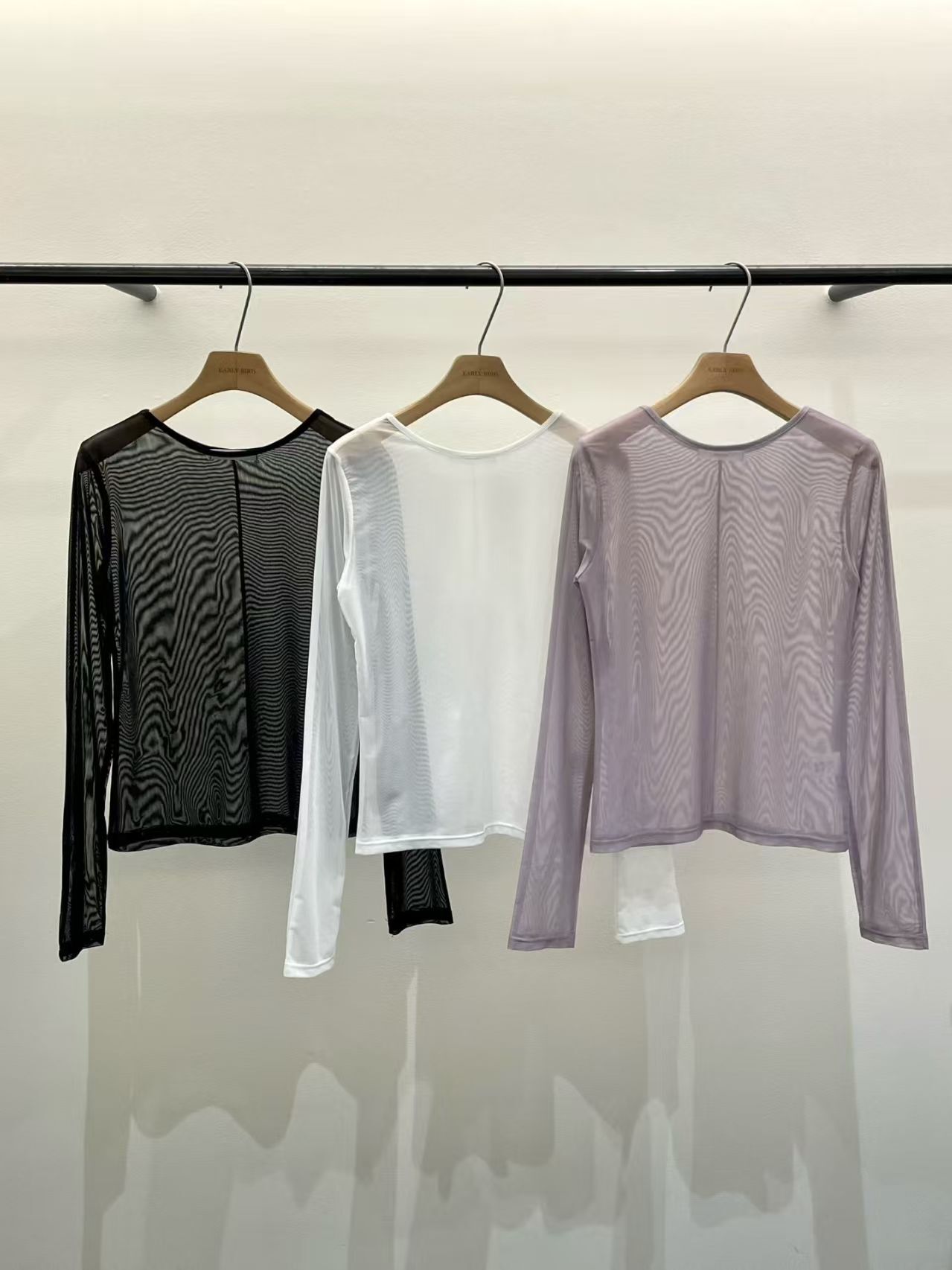 OB6127 疊穿透膚絲滑上衣