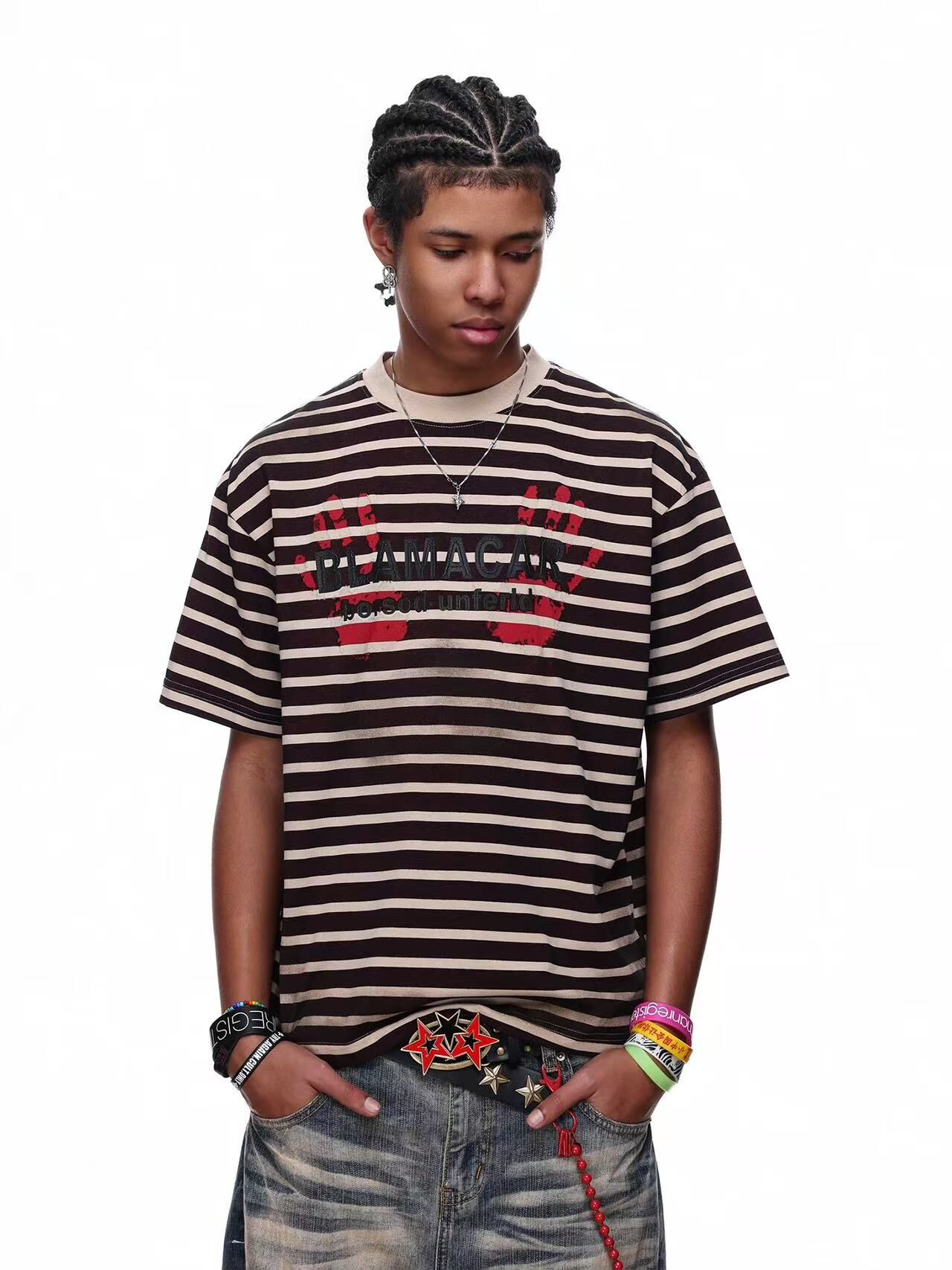 《S.V》塗鴉手掌撞色條紋短T