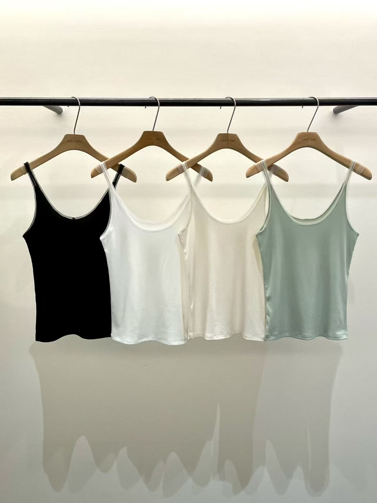 OB6136 大U吊帶背心