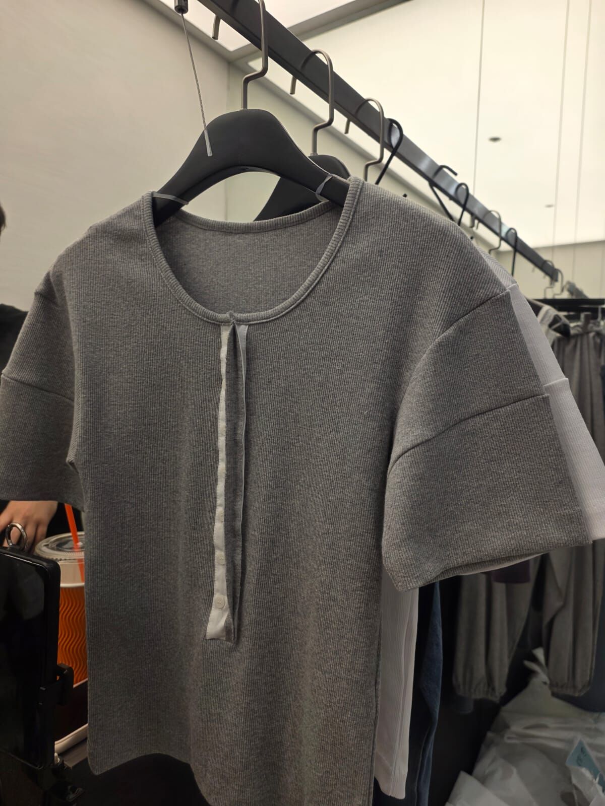 MK6133 排扣坑紋車線Tee