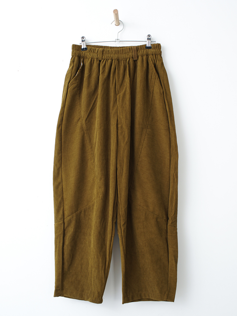 條絨俏皮男孩感縮口褲(2色)