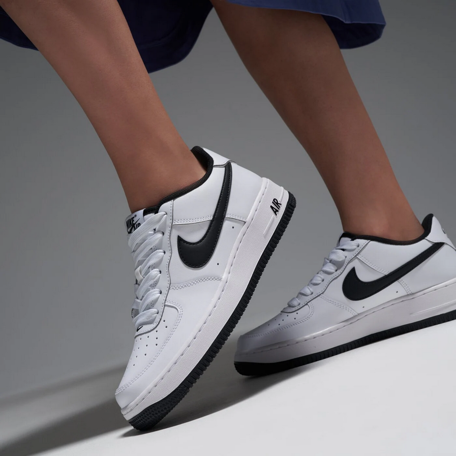【預訂】NIKE AIR FORCE 1 LV 8 白黑邊 -GS