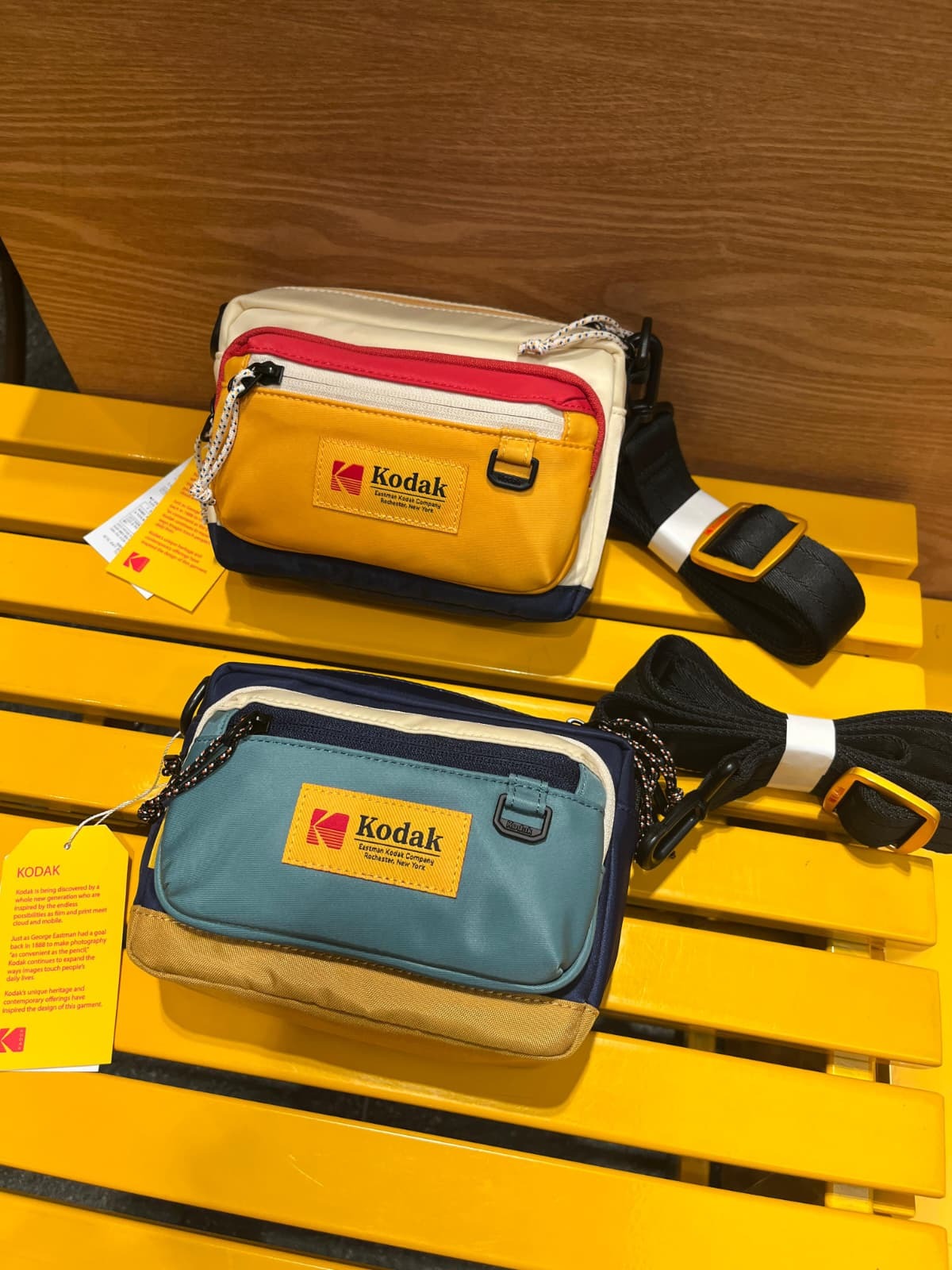 Kodak 撞色 Camera Bag 🤎