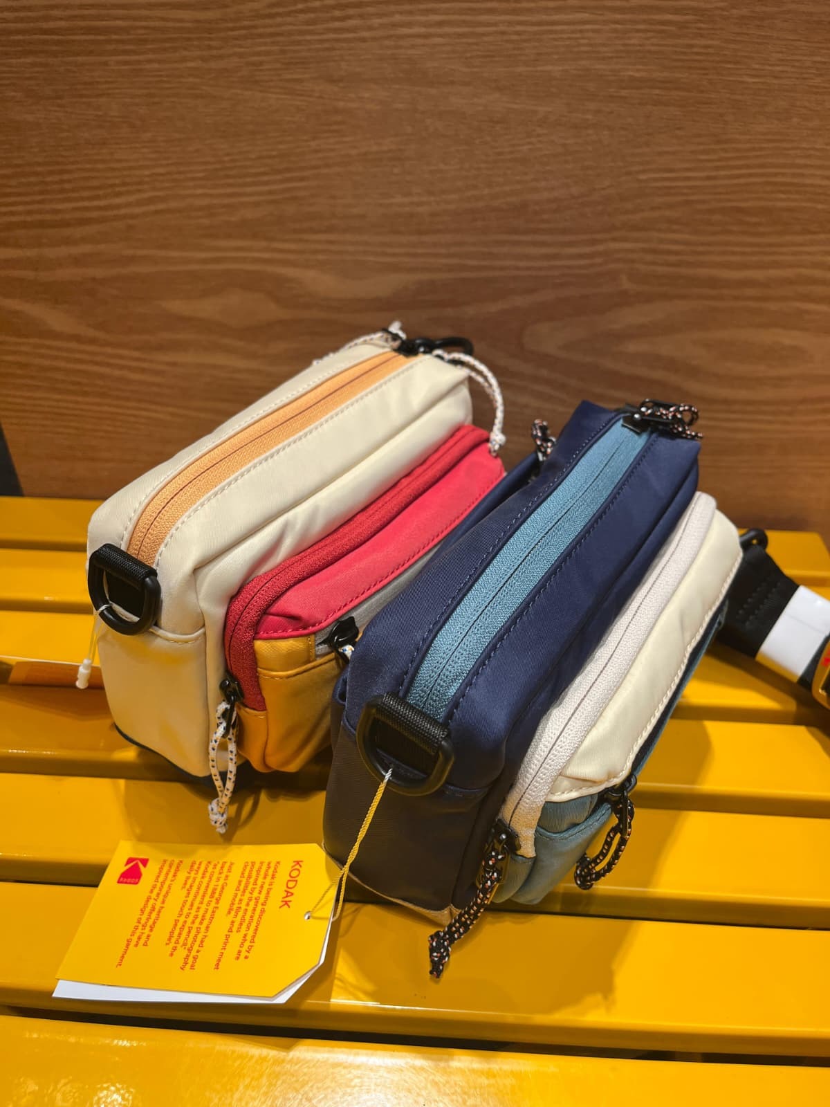 Kodak 撞色 Camera Bag 🤎
