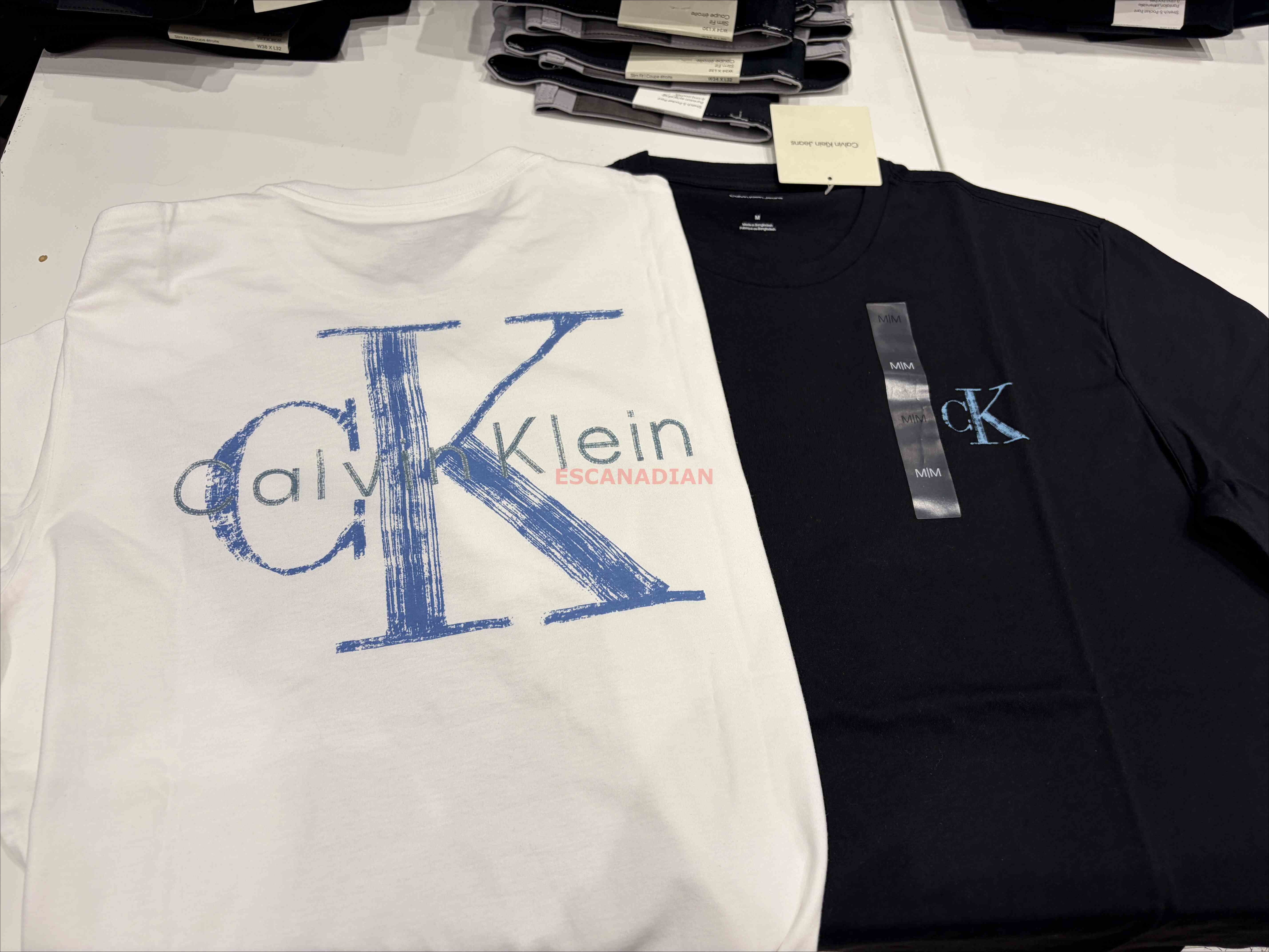 CK 男大人 繪畫字樣 正反圖案 短TEE (2色)