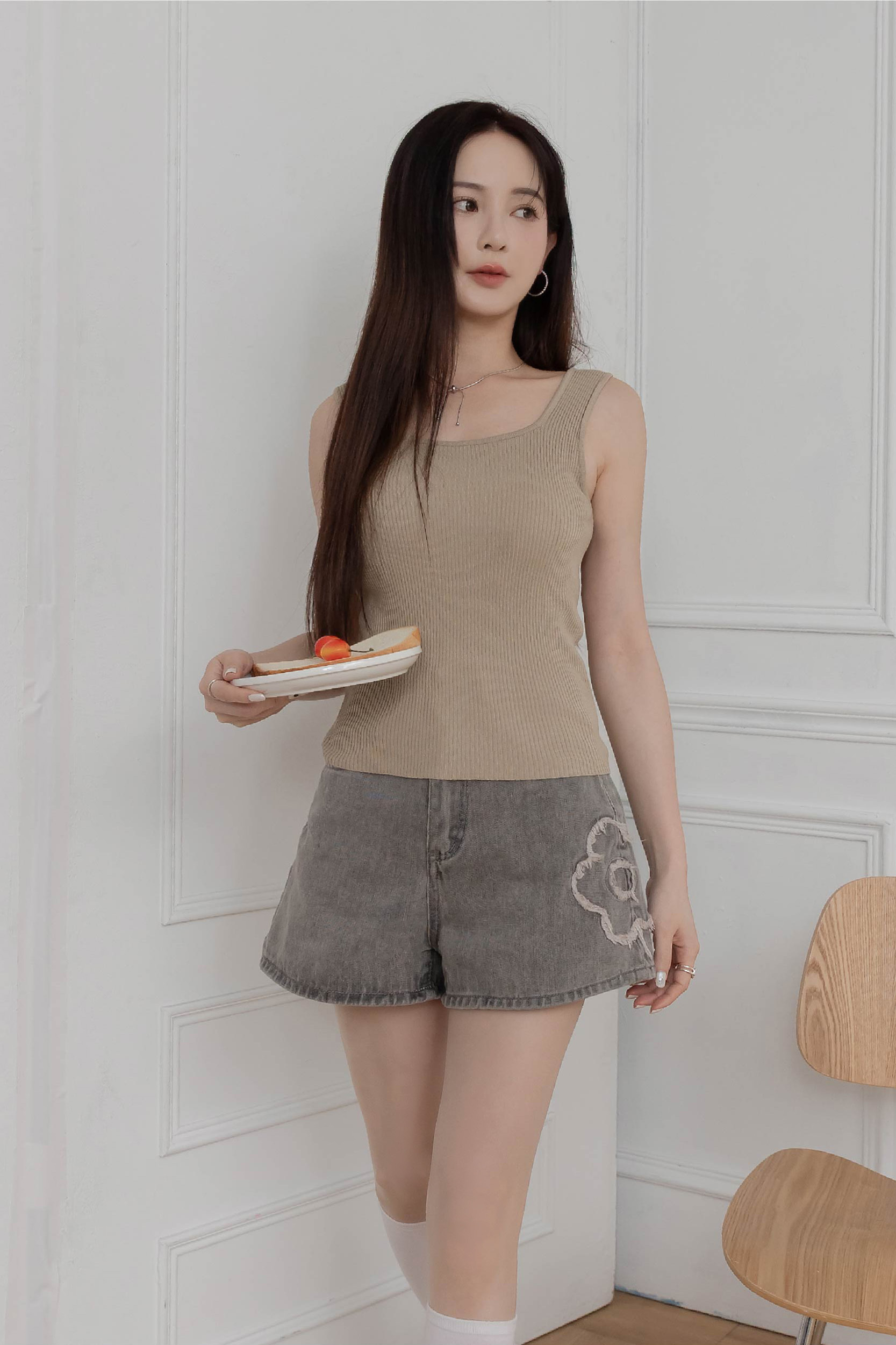 不收邊彈力針織背心