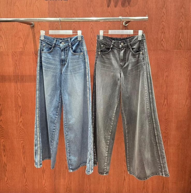 IL29 高腰牛仔褲 S:腰25-30    HIP 42   長38.5    /M:腰26.5 -31.5  HIP 43.5  長38.5    /L:腰 28 -33  HIP45  長39   $ 509(一口價)