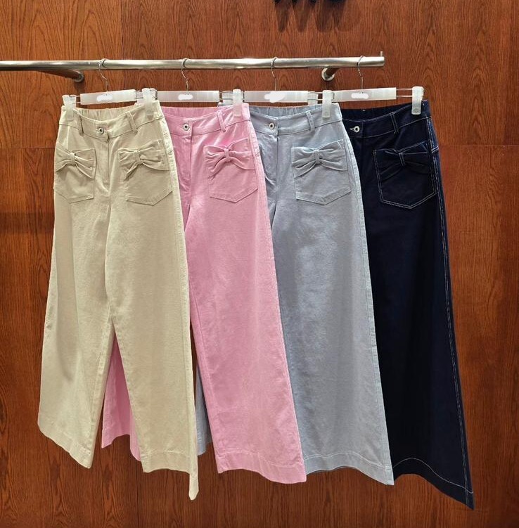 IL31  蝴蝶結橡根褲  S:腰  25 -32   HIP 36   長 38.5    /M:腰 26.5 -33.5     HIP 37.5  長40    /L:腰 28-35     HIP 39   長 40   $ 459(一口價)