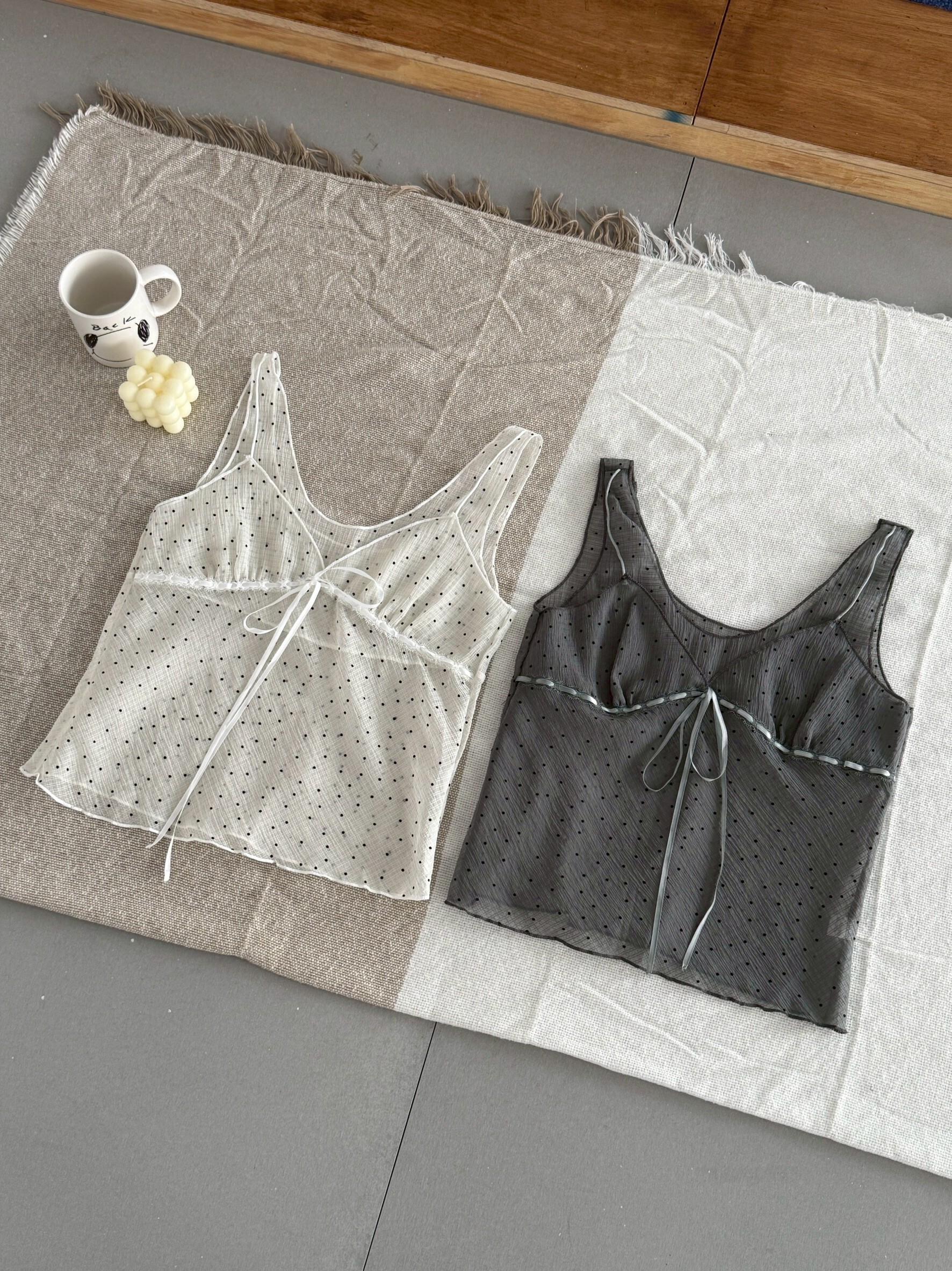 赫本小姐 三角透膚點點薄紗背心