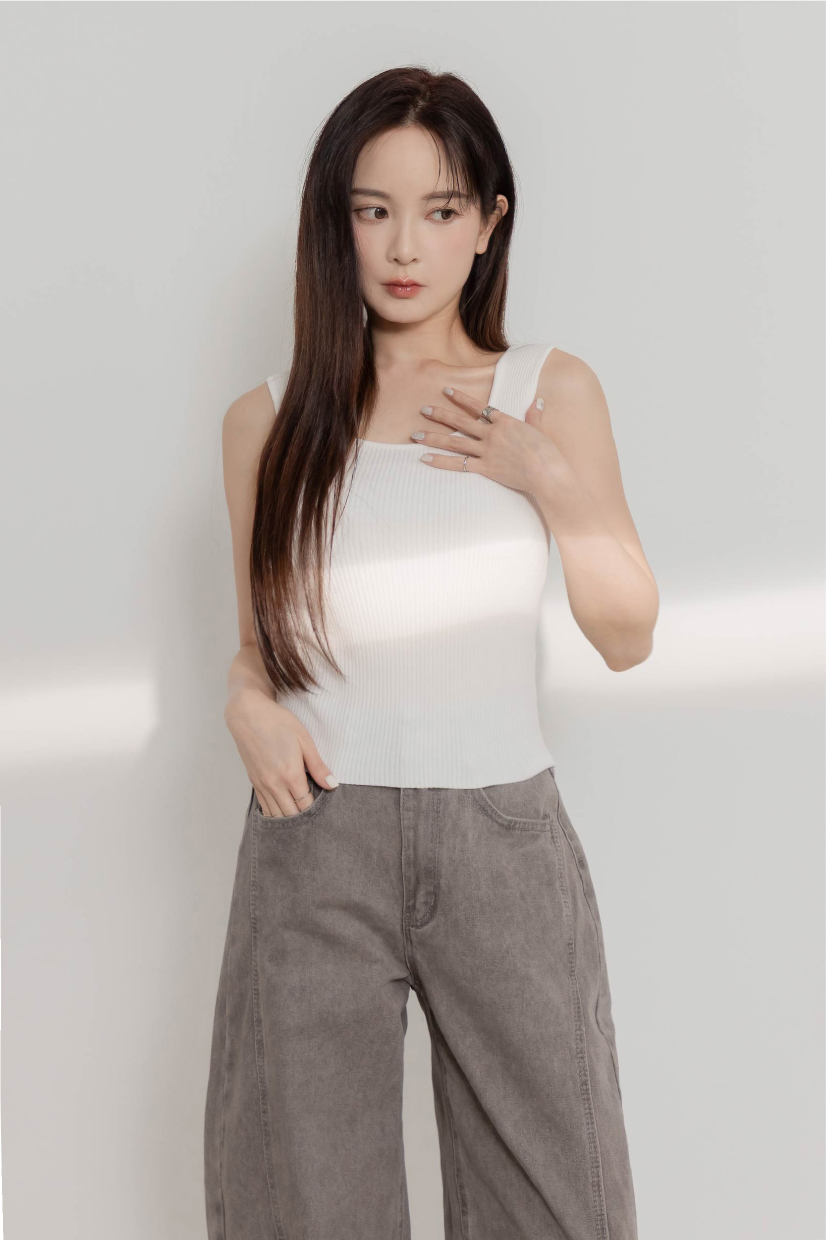 不收邊彈力針織背心