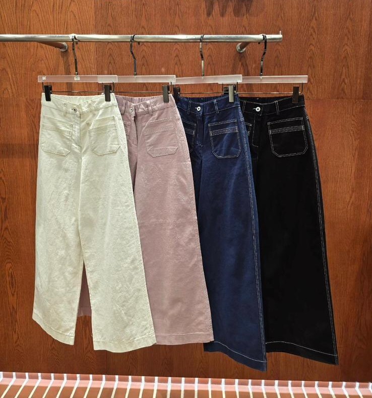 IL43 S:腰 HIP 長 /M:腰 HIP 長 /L:腰 HIP 長 $449 (一口價)