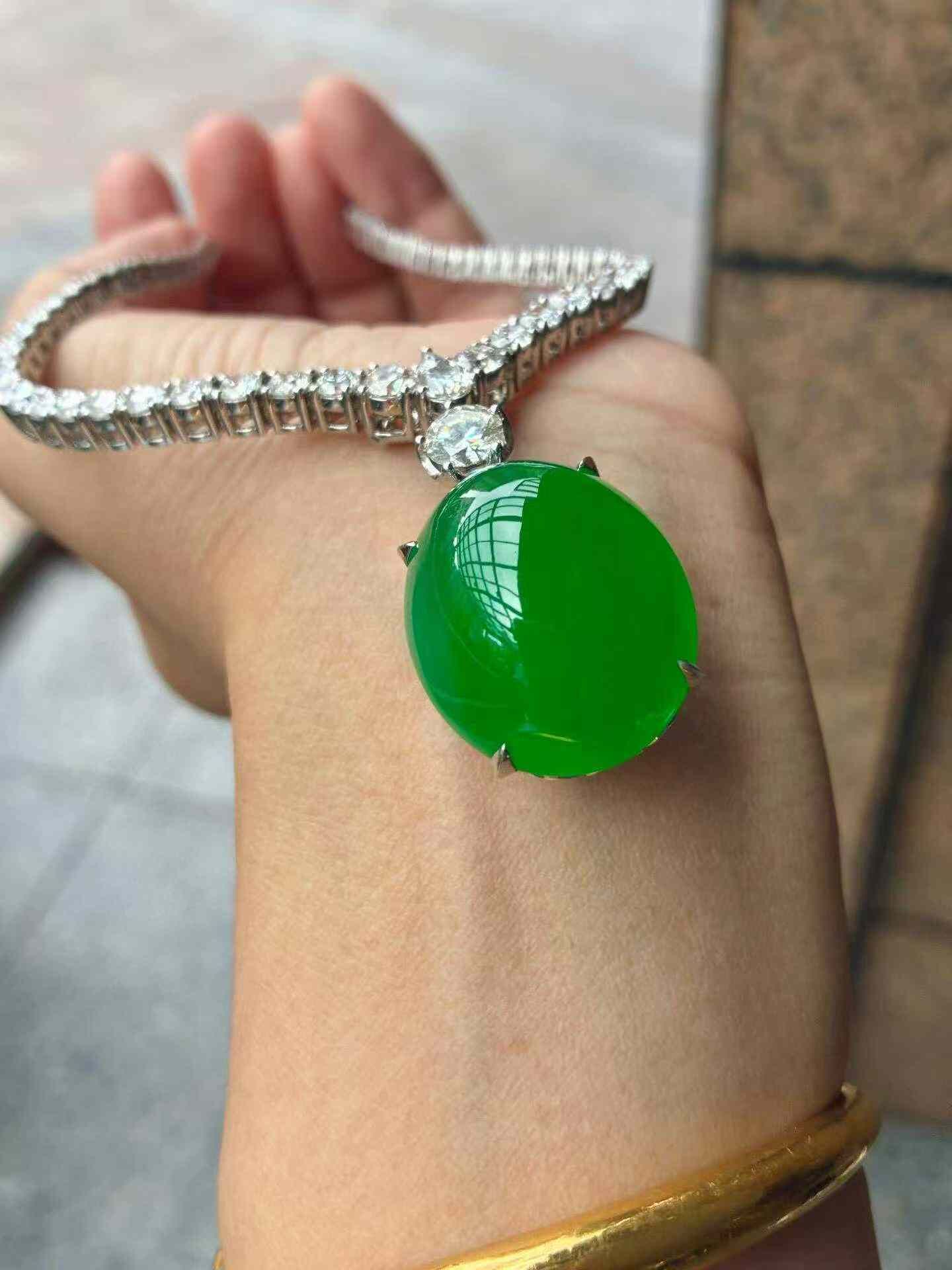 翡翠高冰辣綠鴿子蛋套鏈,天然翡翠A玉, 緬甸玉, Jade, Jadeite