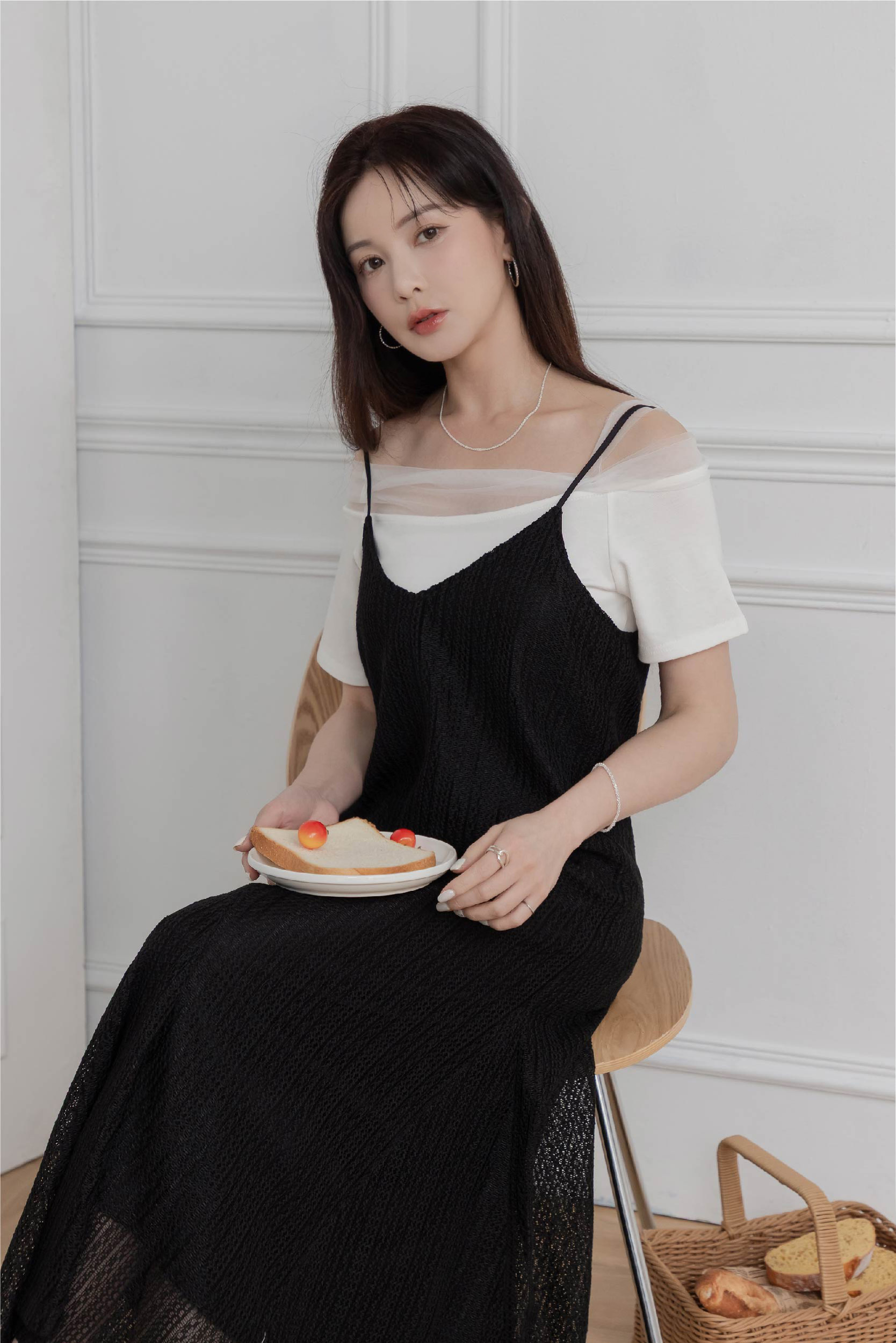 細肩吊帶魚尾裙洋裝