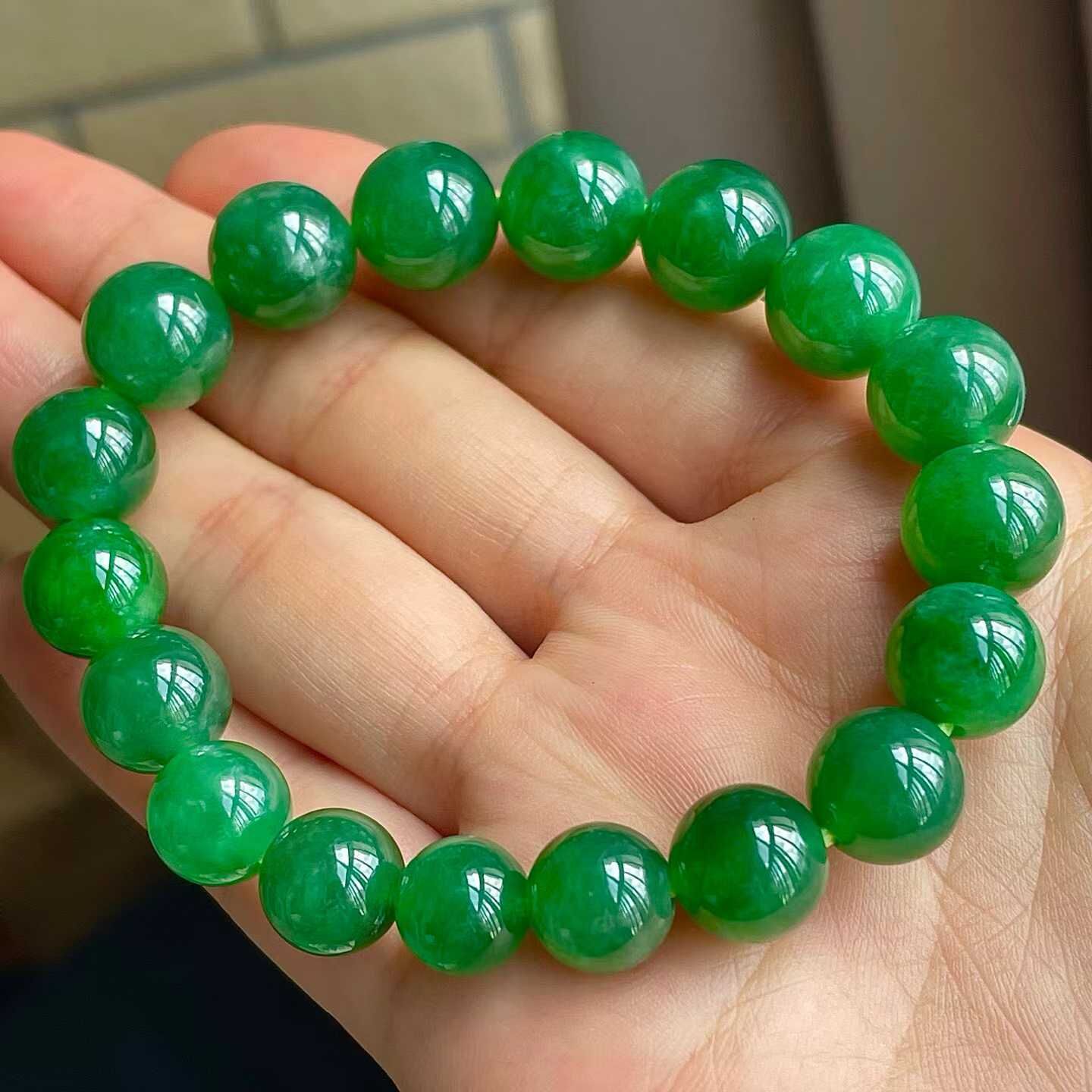 414557 翡翠冰辣綠手串 (10mm直徑)