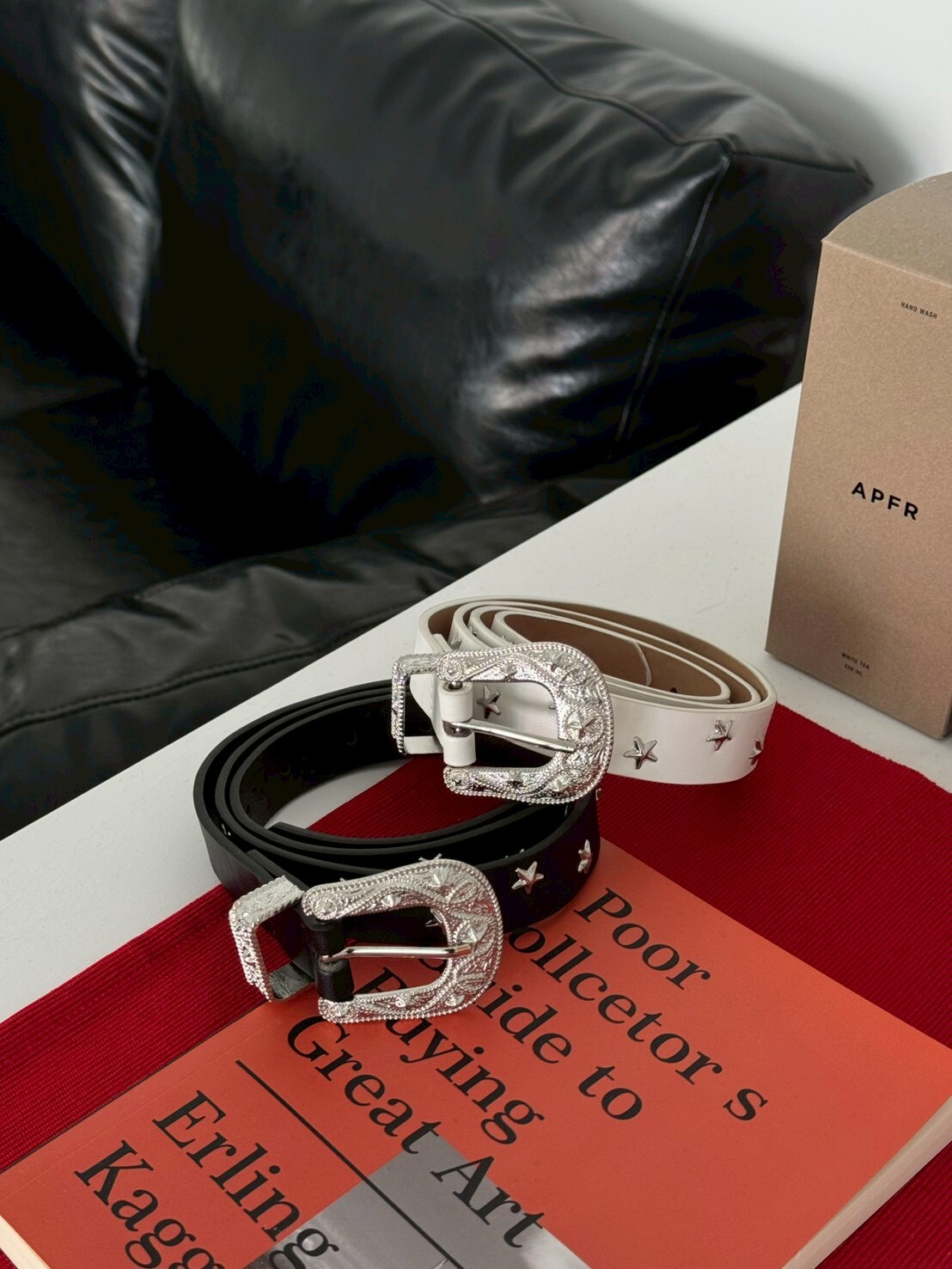 自帶濾鏡光 星星鉚釘細皮帶