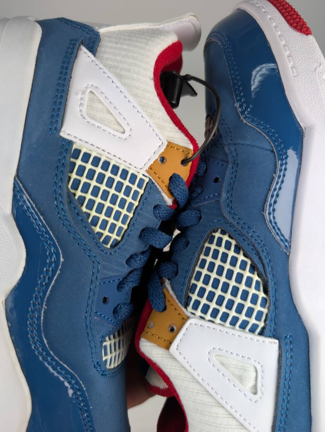 微瑕疵-左右腳內外側泛黃&大小腳 DR6953-400/1Y Air Jordan 4  PS “Messy Room”白藍紅 中童