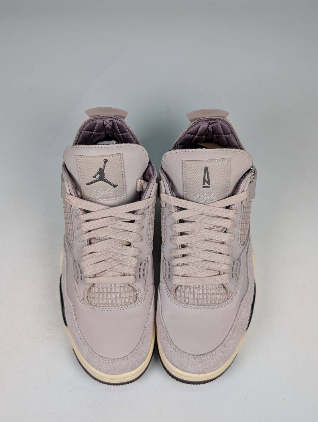 微瑕疵-左腳外側髒汙&大小腳(左:8.5；右:8) FZ4810-200/8.5 A Ma Maniere x Air Jordan 4 "Fossil Stone" W 聯名款 酒紅化石