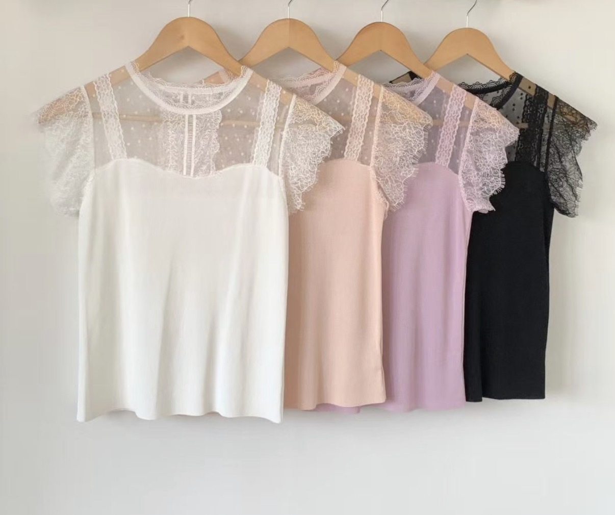 小點點Lace knit Blouse 🎀✨