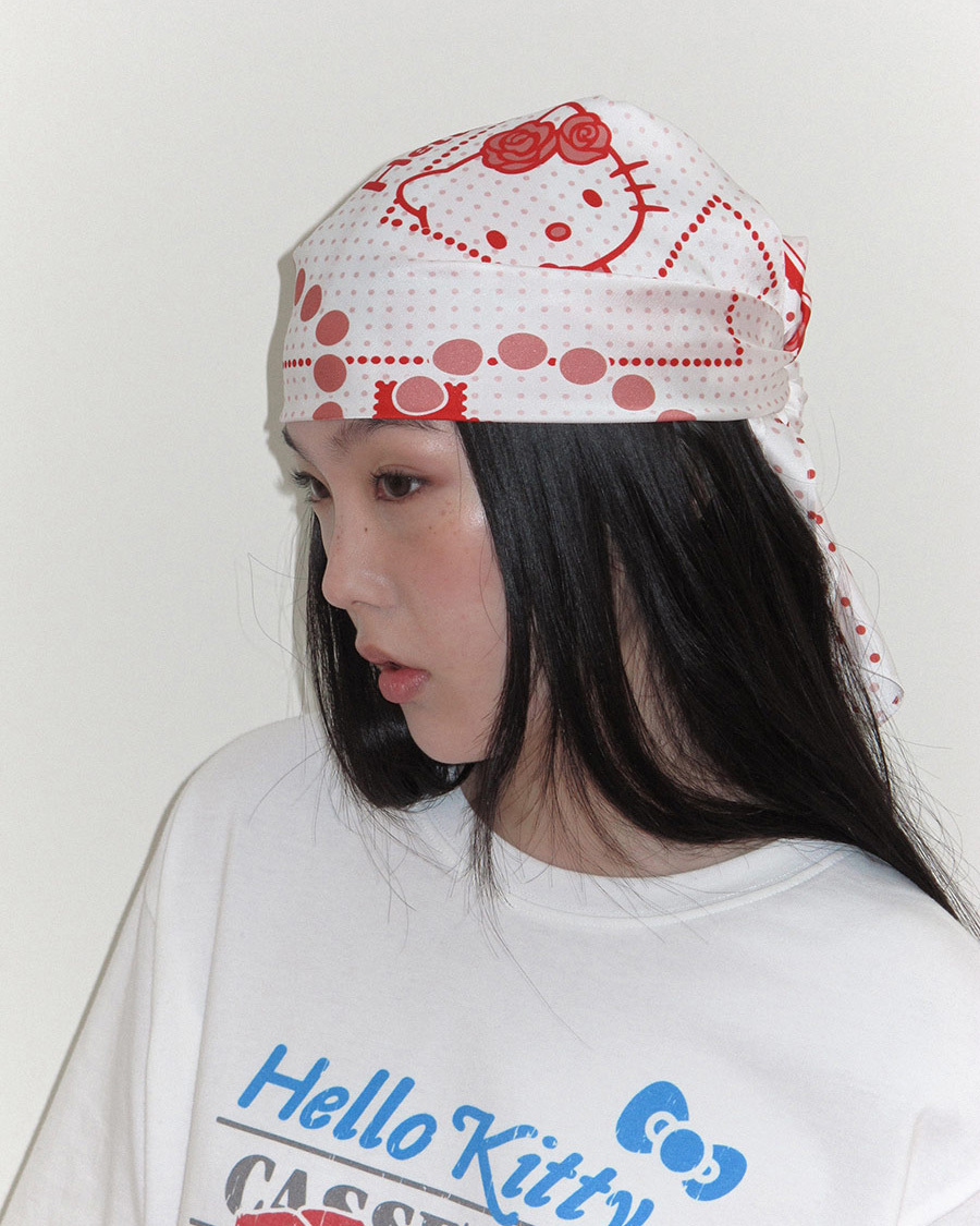🇰🇷RAIVE X SANRIO HELLO KITTY Shoulder Scarf in Red 三麗鷗 凱蒂貓 領巾 頭巾 綁巾 / 預購