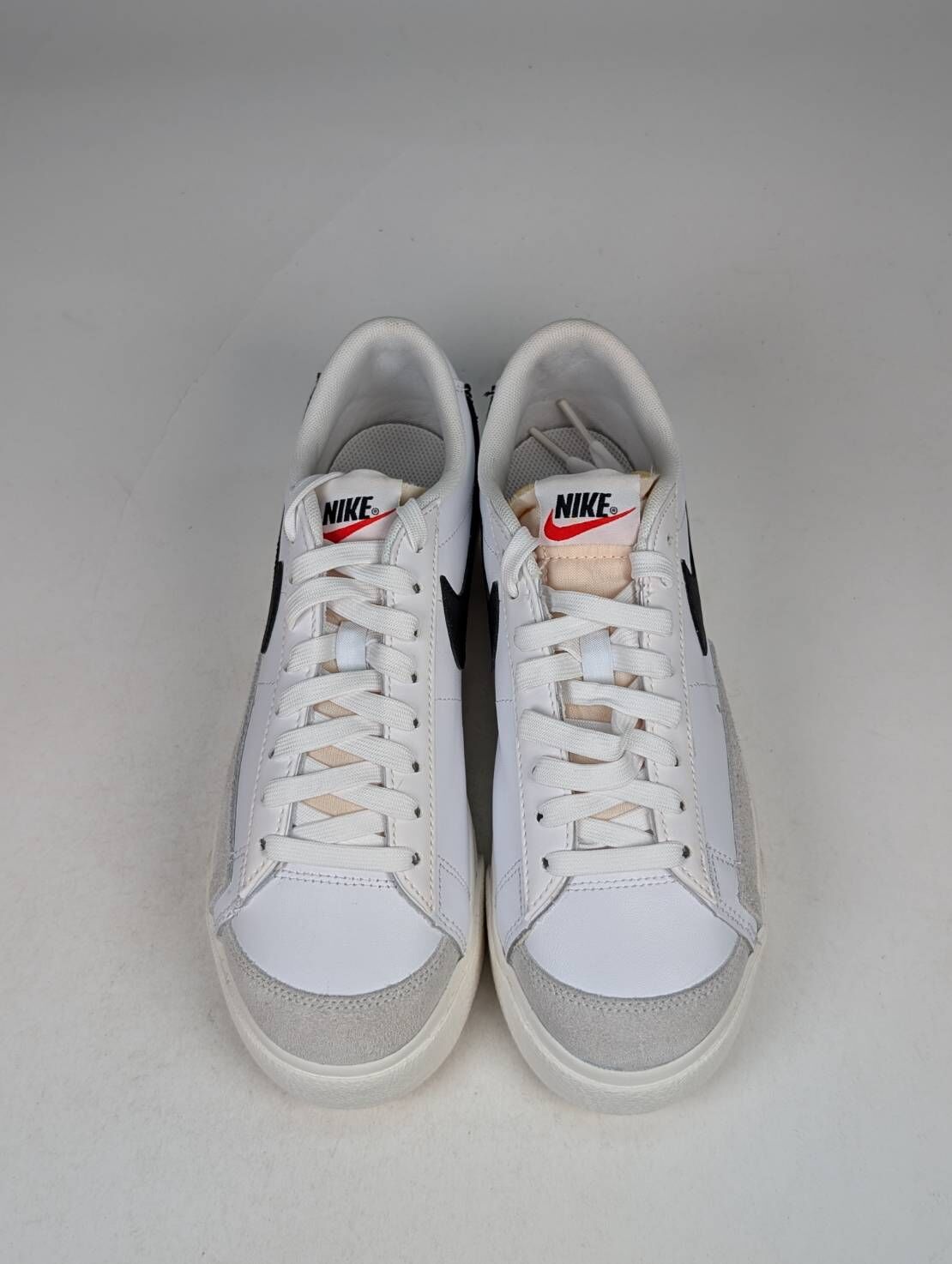 微瑕疵-左右腳鞋面色差、後跟泛黃&右腳鞋舌泛黃 DJ0292-101/8 NIKE BLAZER LOW 奶油白 黑白 經典 厚底 增高 女鞋