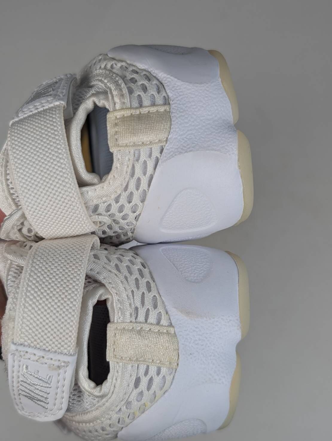 微瑕疵-左右鞋面鞋底泛黃 848386-100 W7 W NIKE AIR RIFT BR 忍者鞋 白色