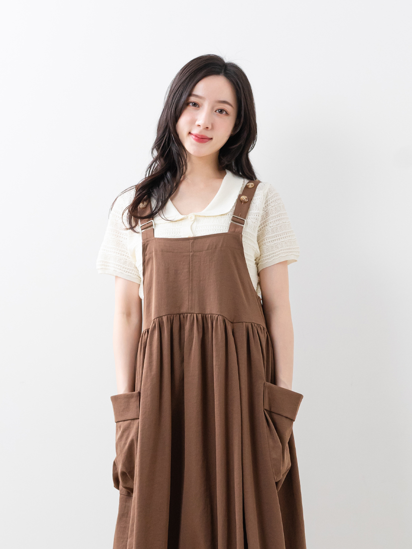 悠閒側口袋花苞吊帶洋裝