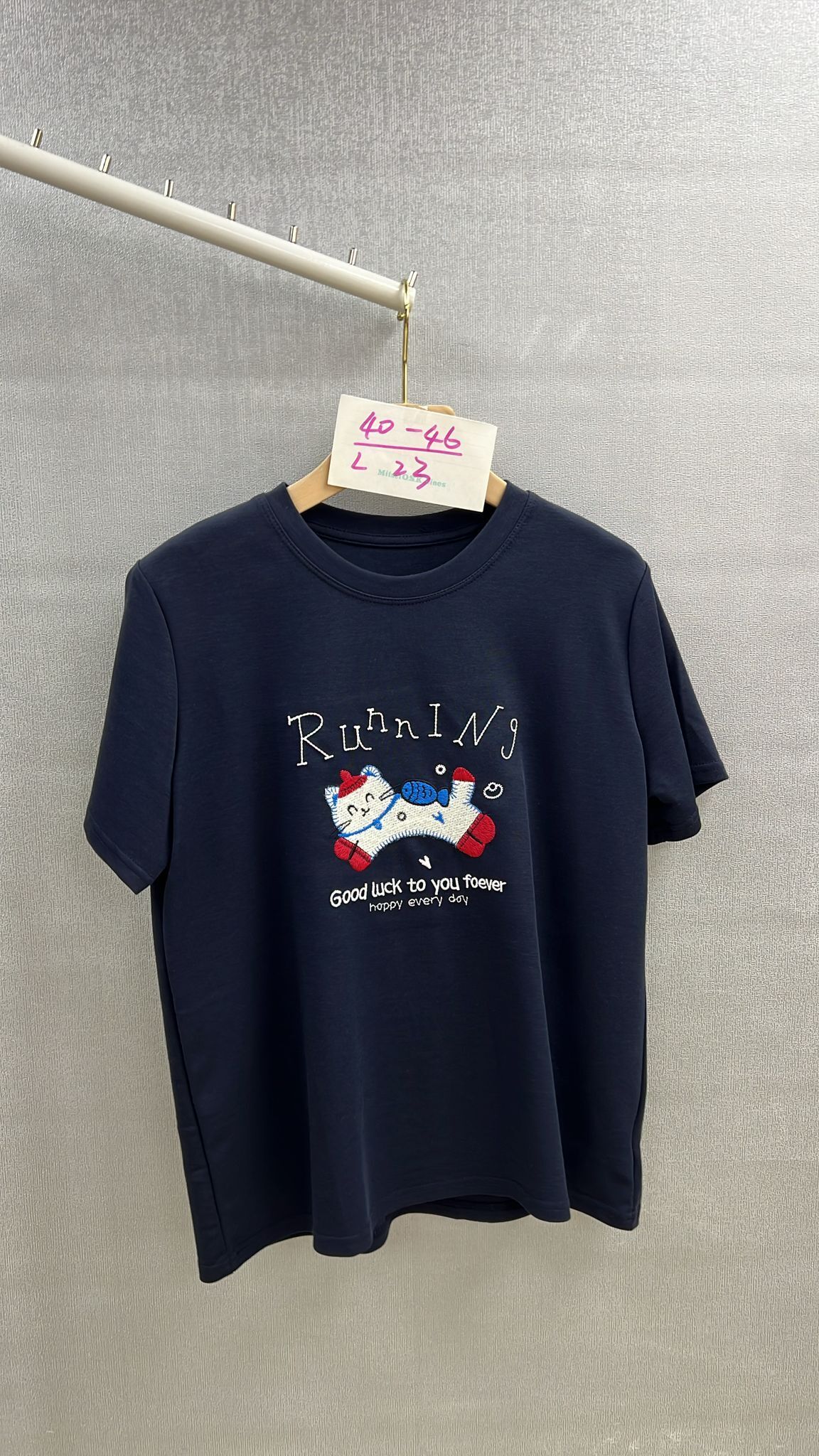 CH1411 字母貓貓tee