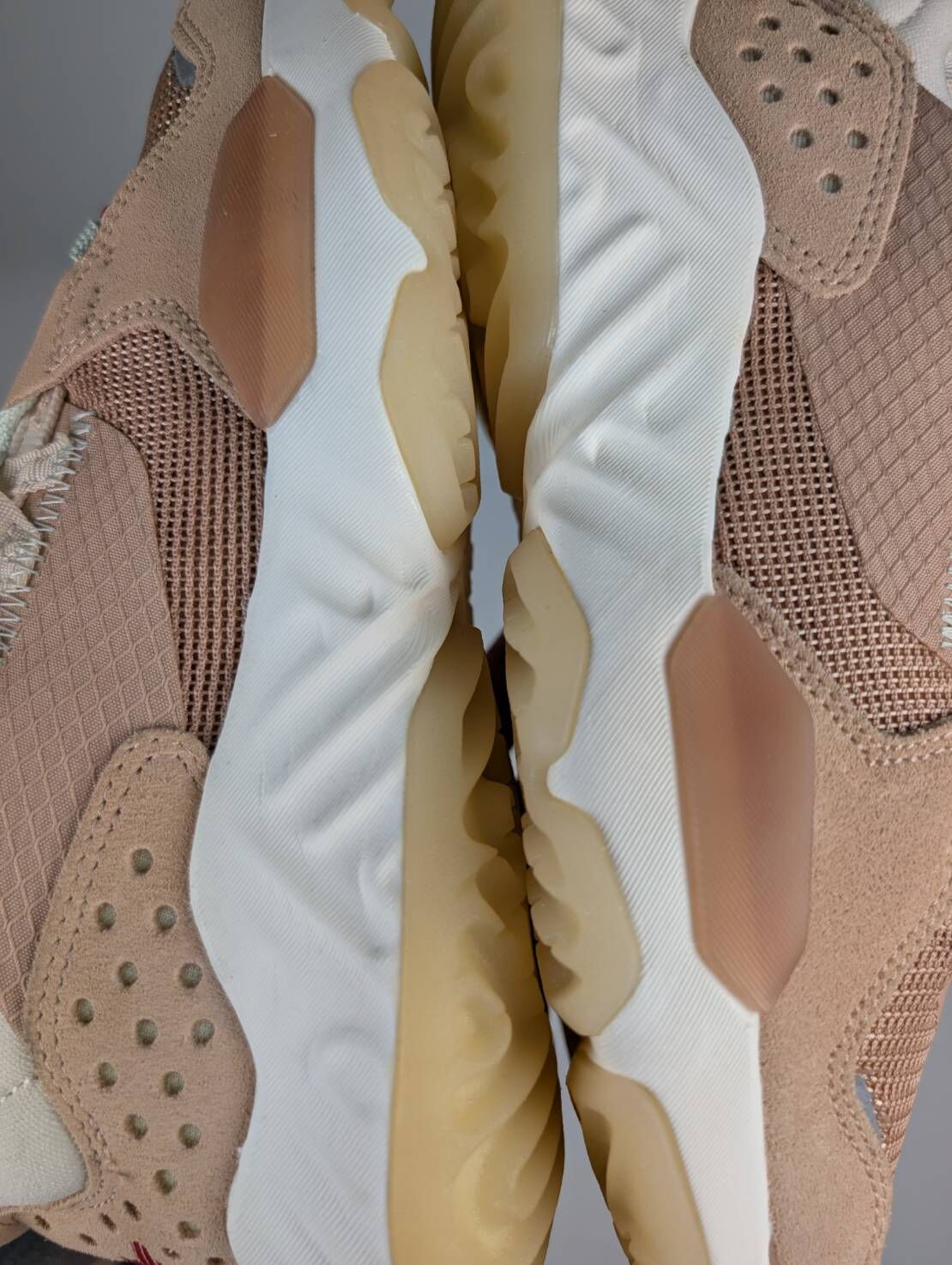 微瑕疵-左右腳鞋底中底色差(盒內都是右腳) CT1003-200 W6.5 W Jordan Delta 卡其紅 休閒鞋 女鞋