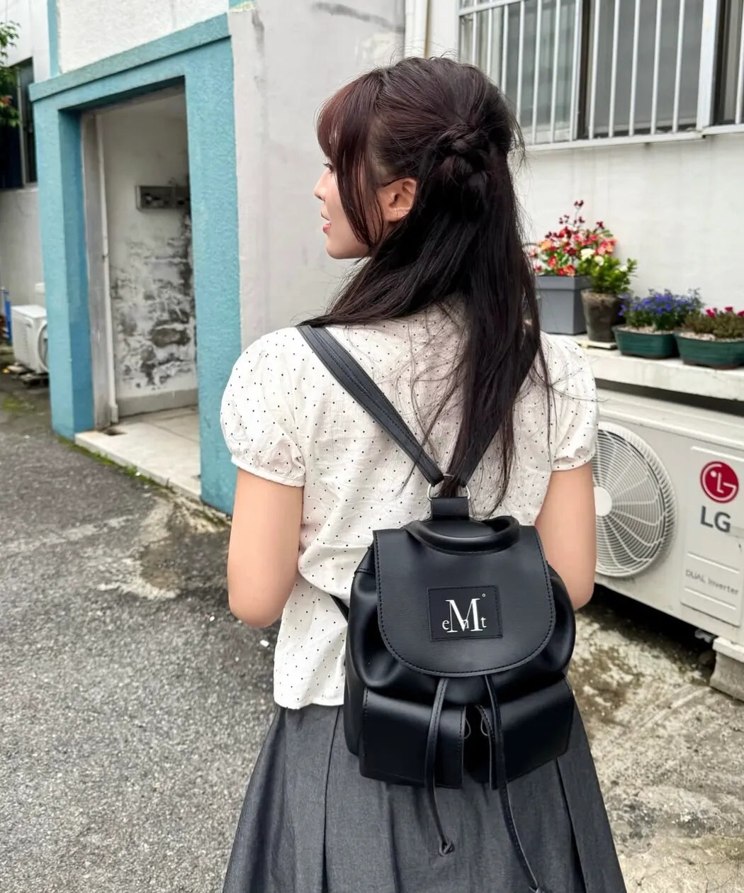 【OWN】Mucent 雙袋 皮革 迷你 背包 手拿 霧面 小LOGO 抽繩 磁扣 可調節 男女通用 黑色