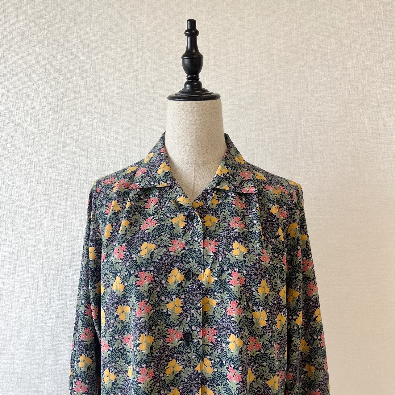 V&A日本製深藍色印花圖案上衣