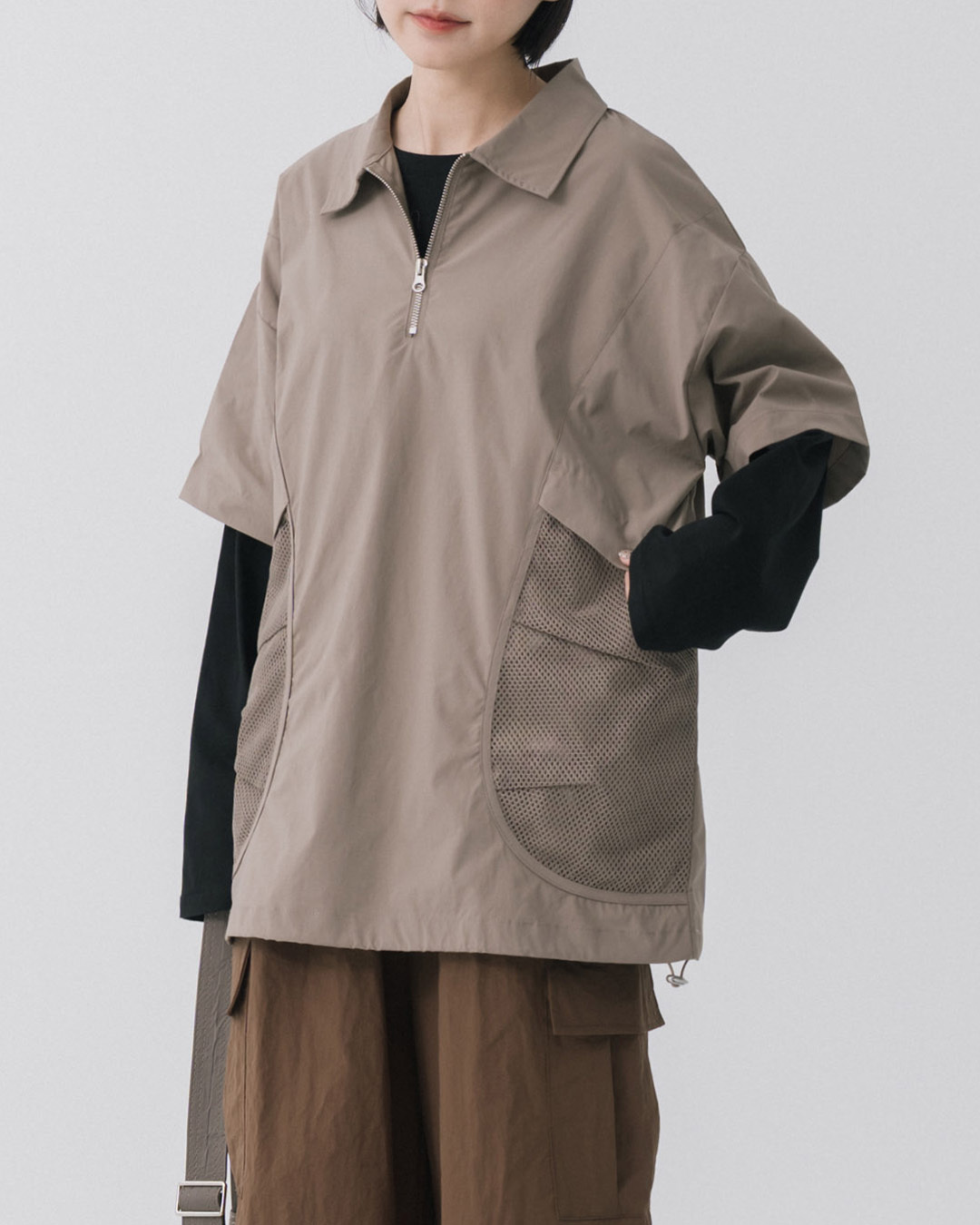 Half-front mesh pocket short-sleeved top, available in two colors, 1/2【01099492】in stock+pre-order