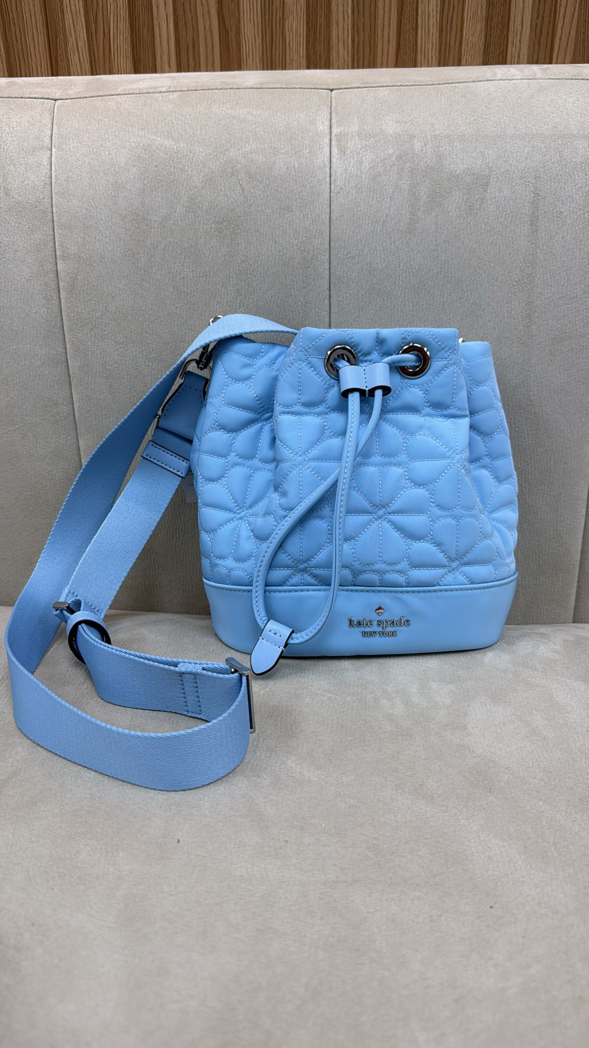 LYS01654 KATE SPADE 滿版四葉草水桶袋