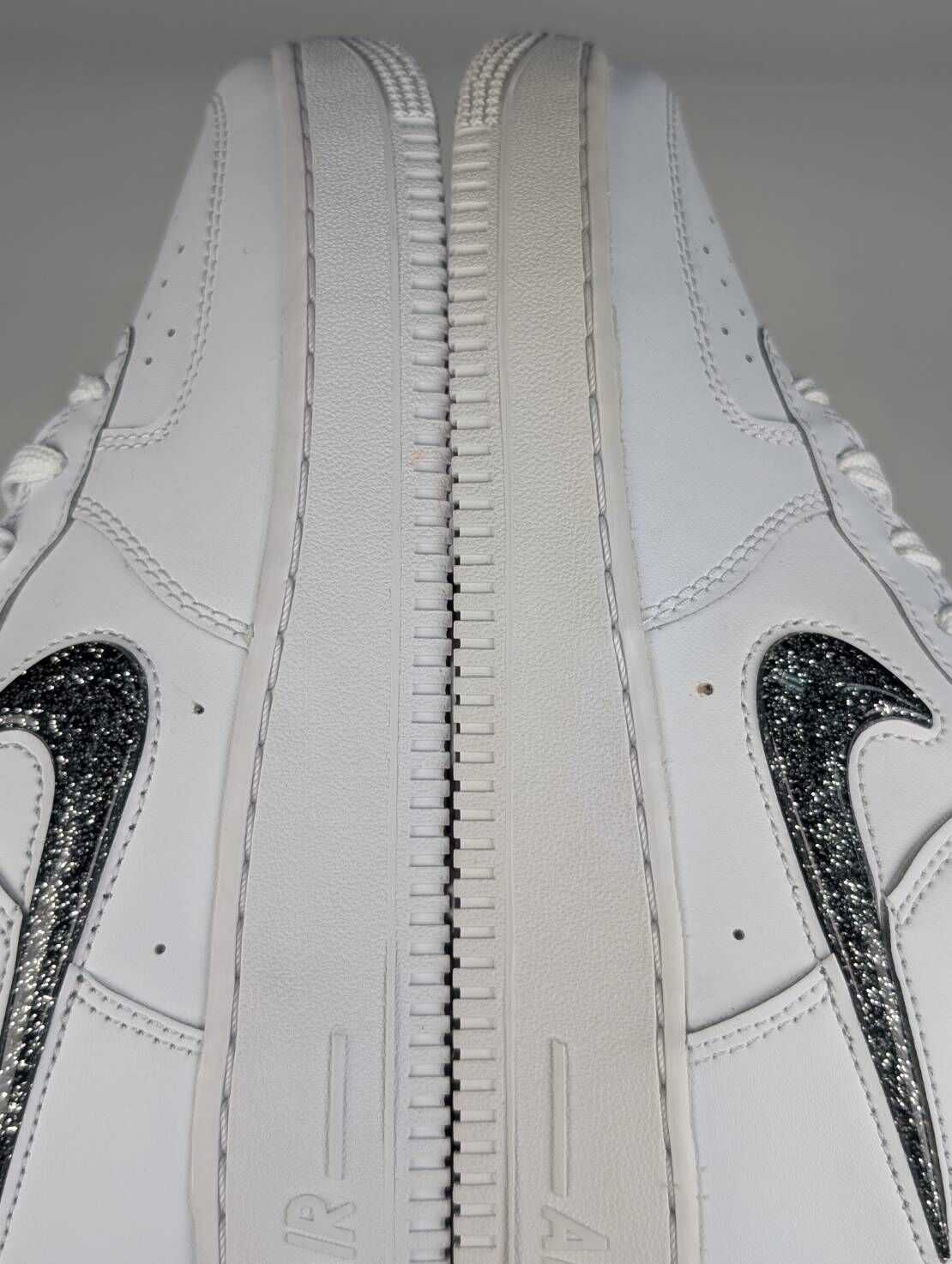 微瑕疵-左腳鞋底中底泛黃 DC9651-100 7Y Nike Air Force 1 LV8 GS '' Silver '' 銀勾 全白 女款