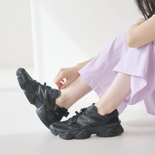 NEW BALANCE 9060 全黑 運動 涼鞋 中性鞋款 U90604SC